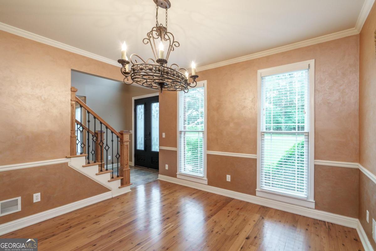 2505 Westchester Way Property Photo 11