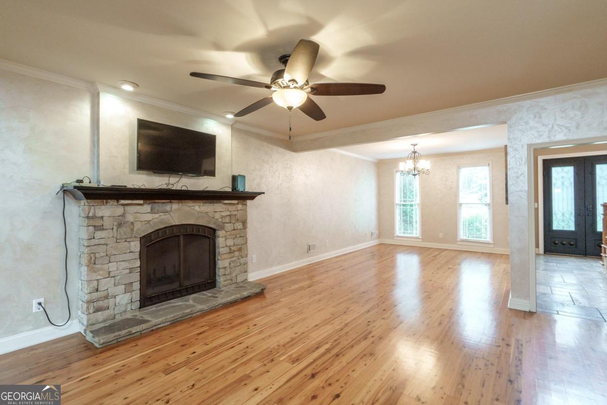 2505 Westchester Way Property Photo 16