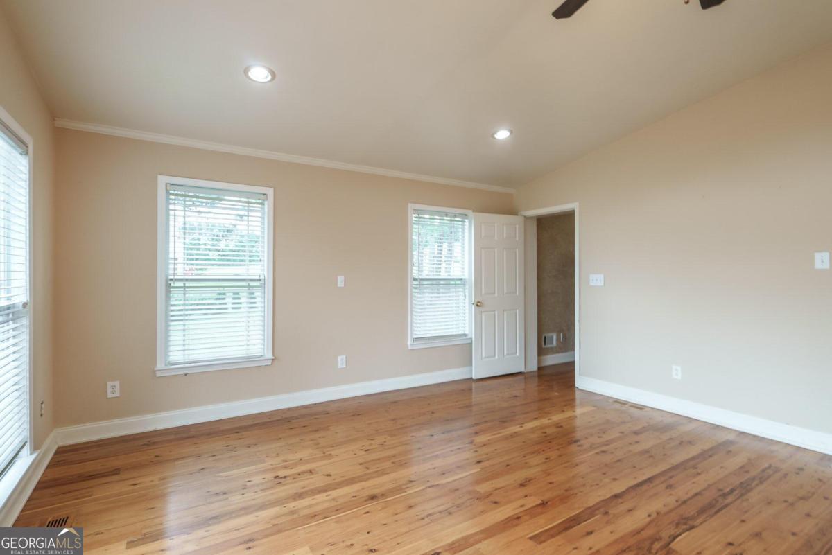 2505 Westchester Way Property Photo 29