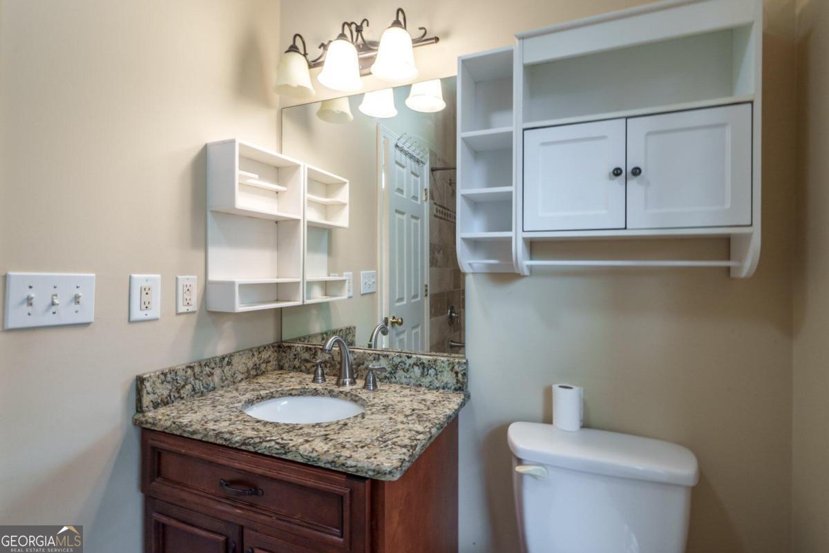 2505 Westchester Way Property Photo 32