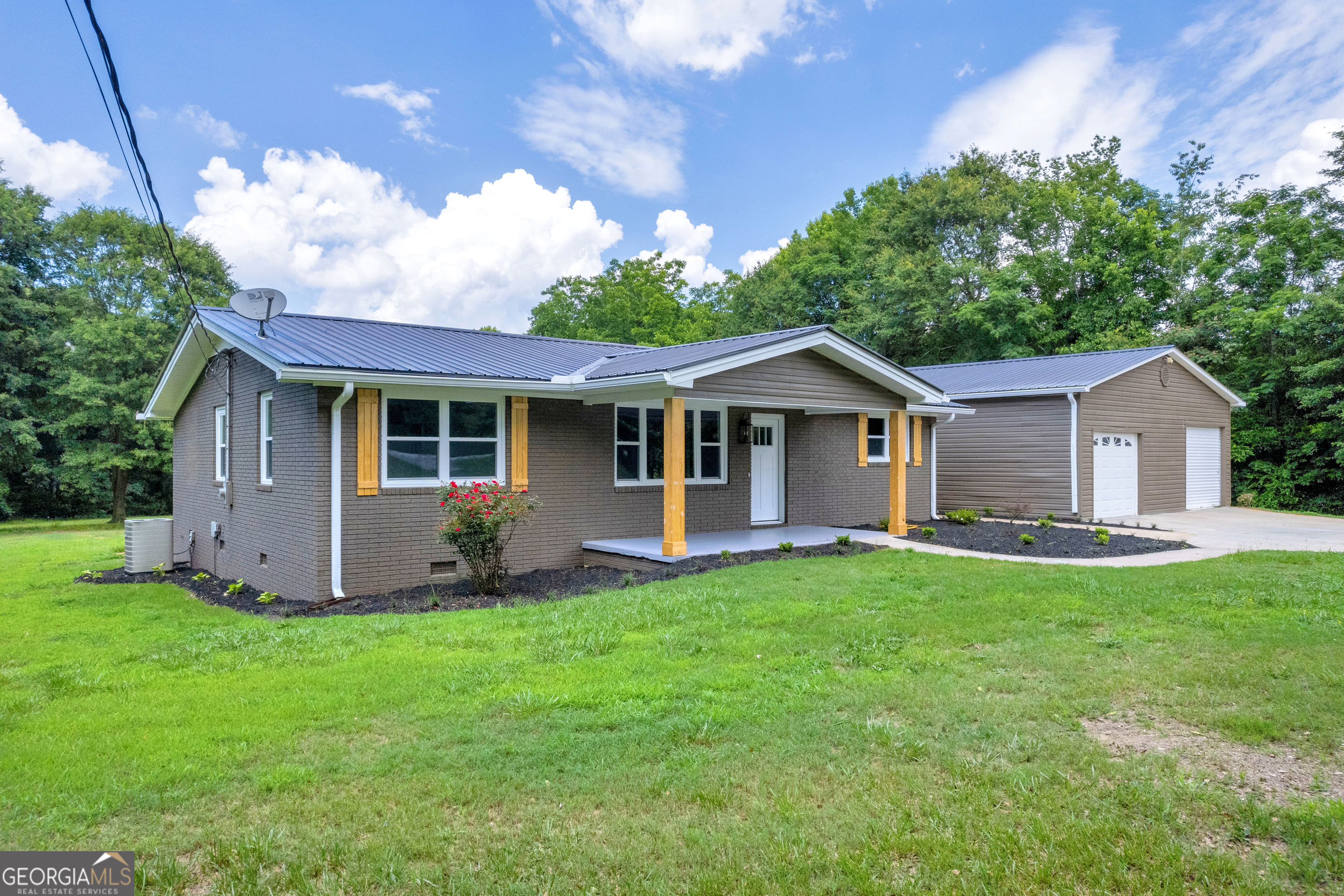 3689 Anderson Highway Property Photo 1