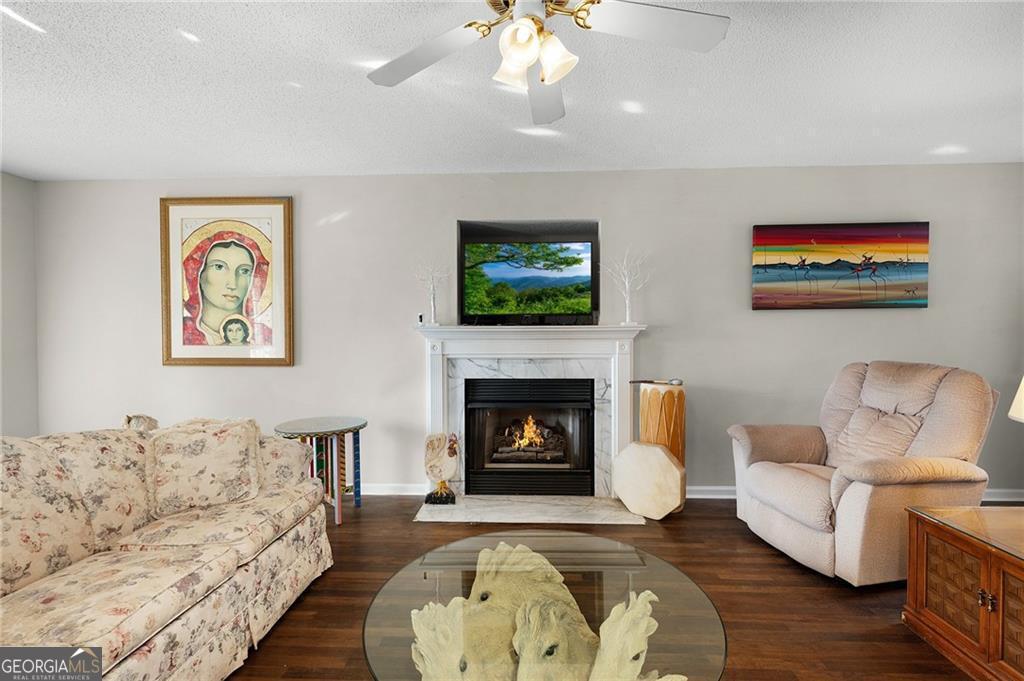 206 Charles Drive Ne Property Photo 11