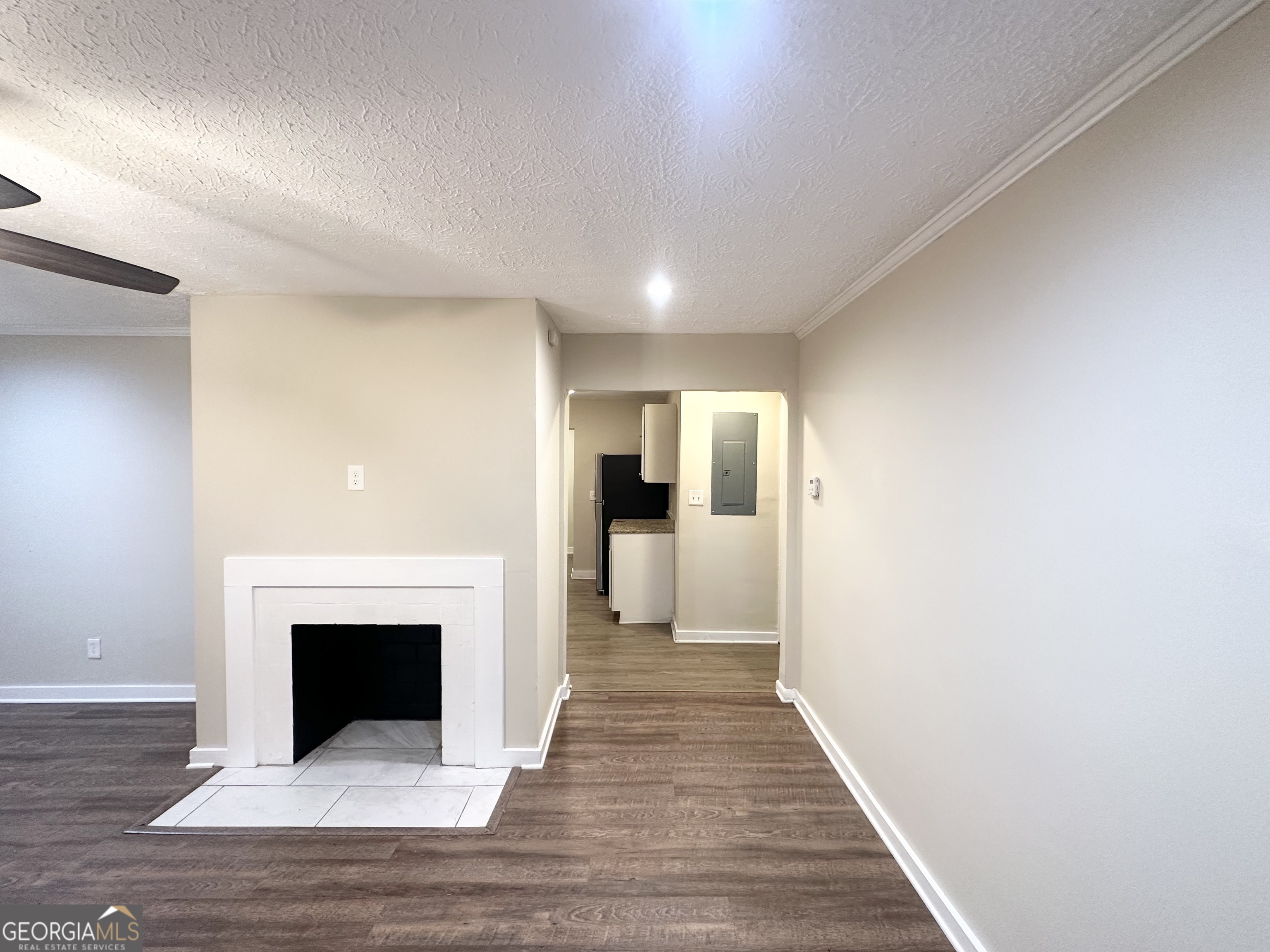 1327 Sharon Street Nw Property Photo 2