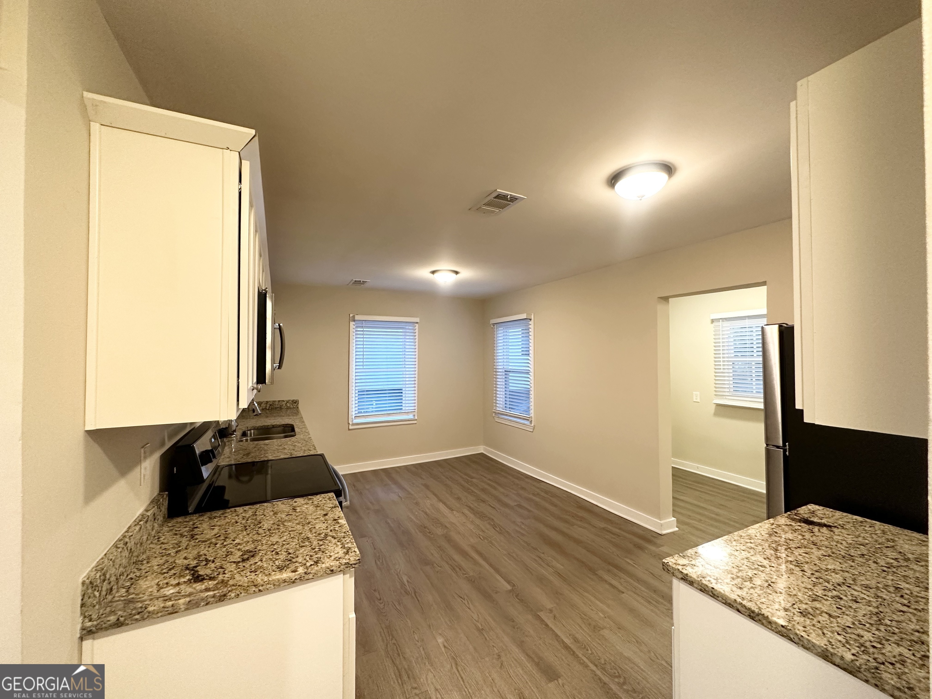 1327 Sharon Street Nw Property Photo 6