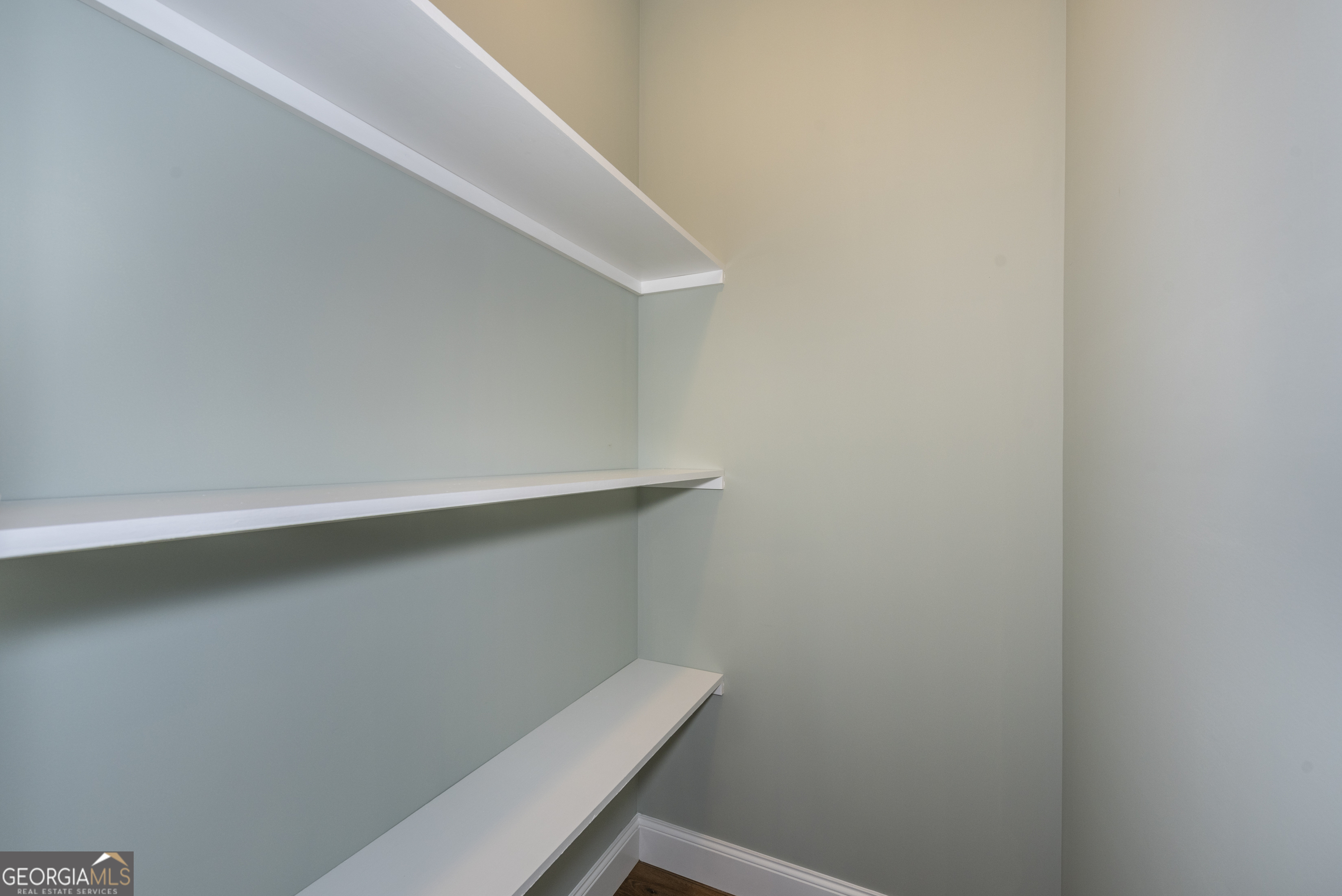 90 Lake Point Drive Property Photo 17