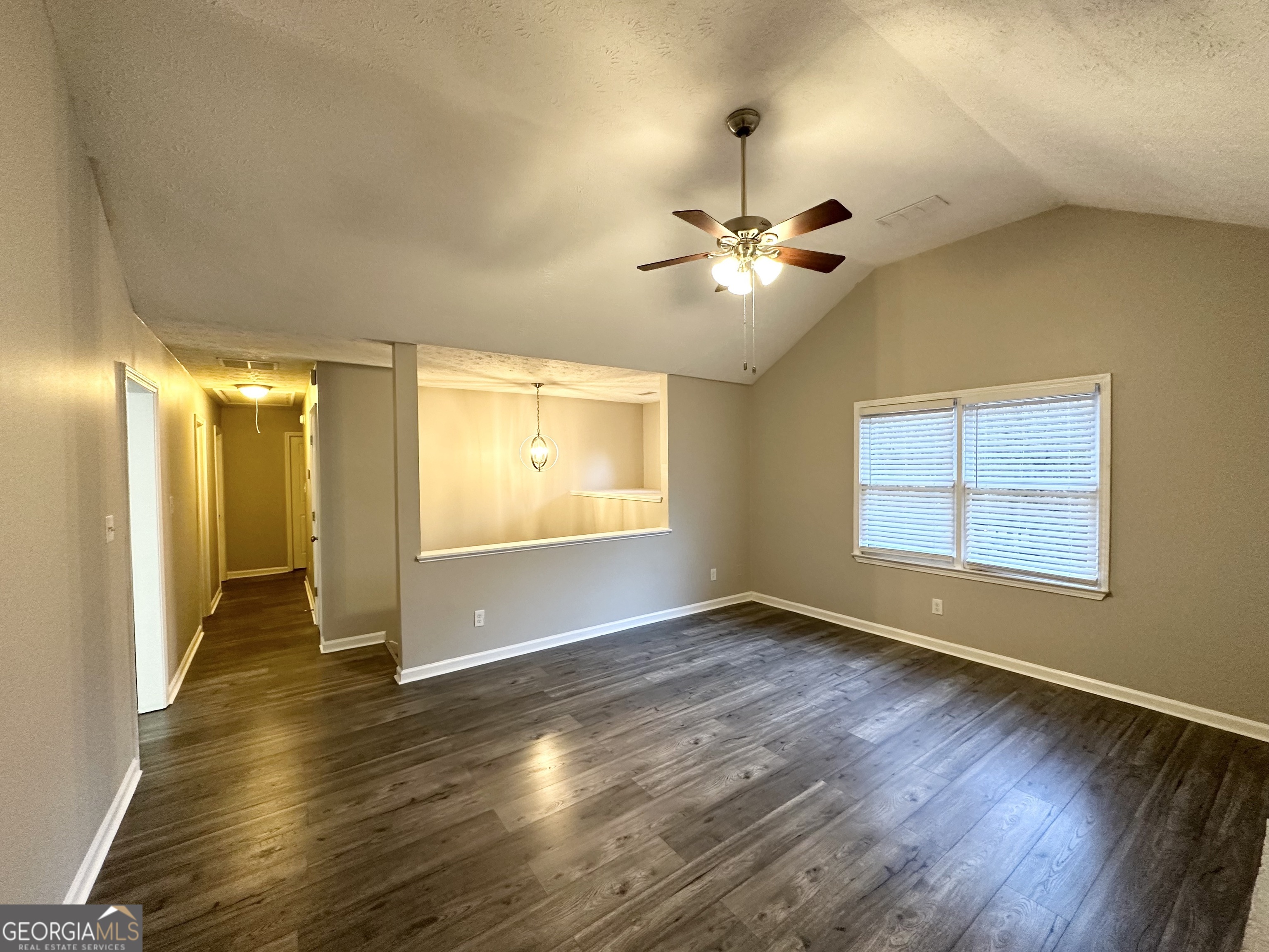 55 Stone Creek Drive Property Photo 3