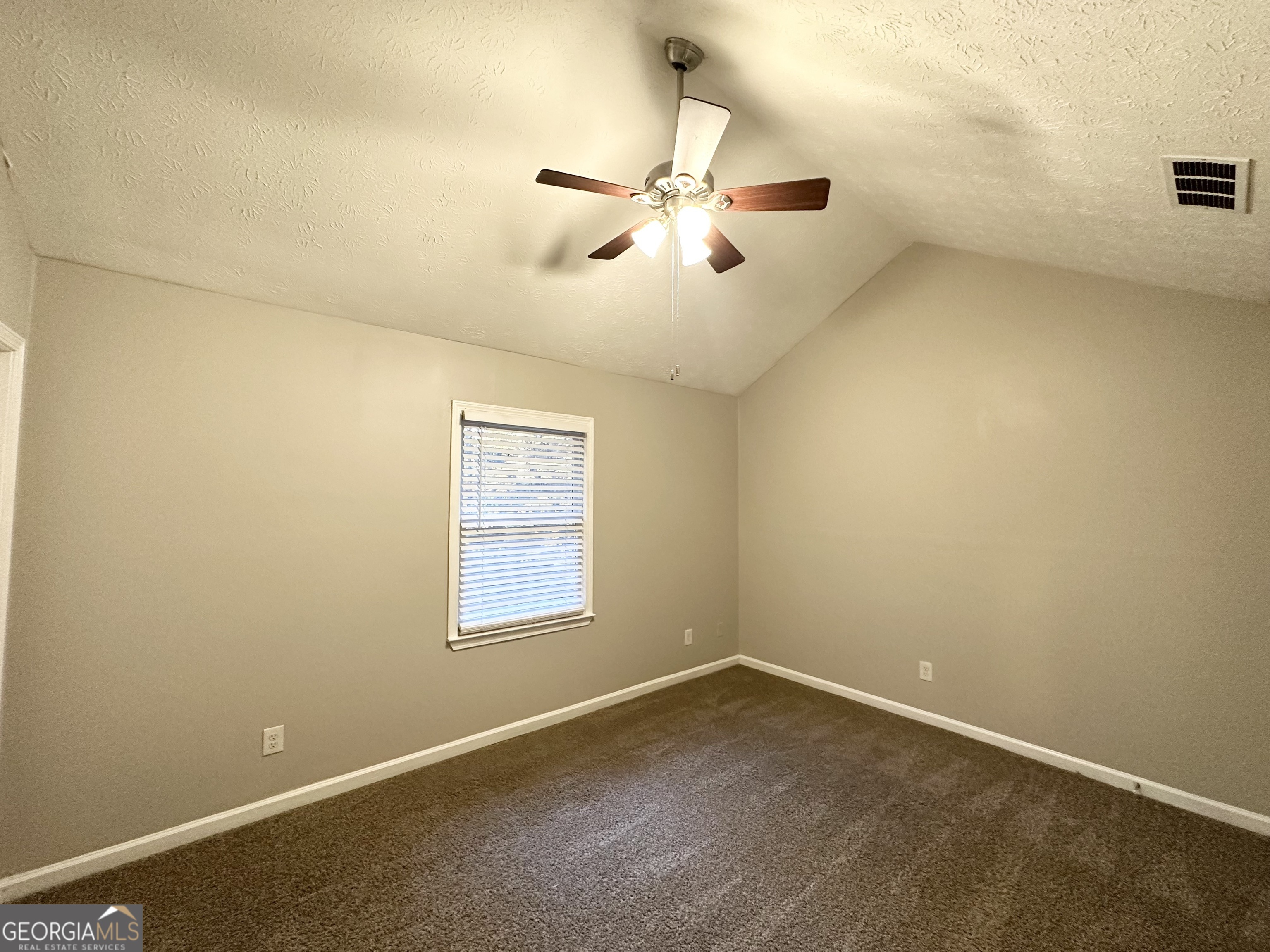 55 Stone Creek Drive Property Photo 13