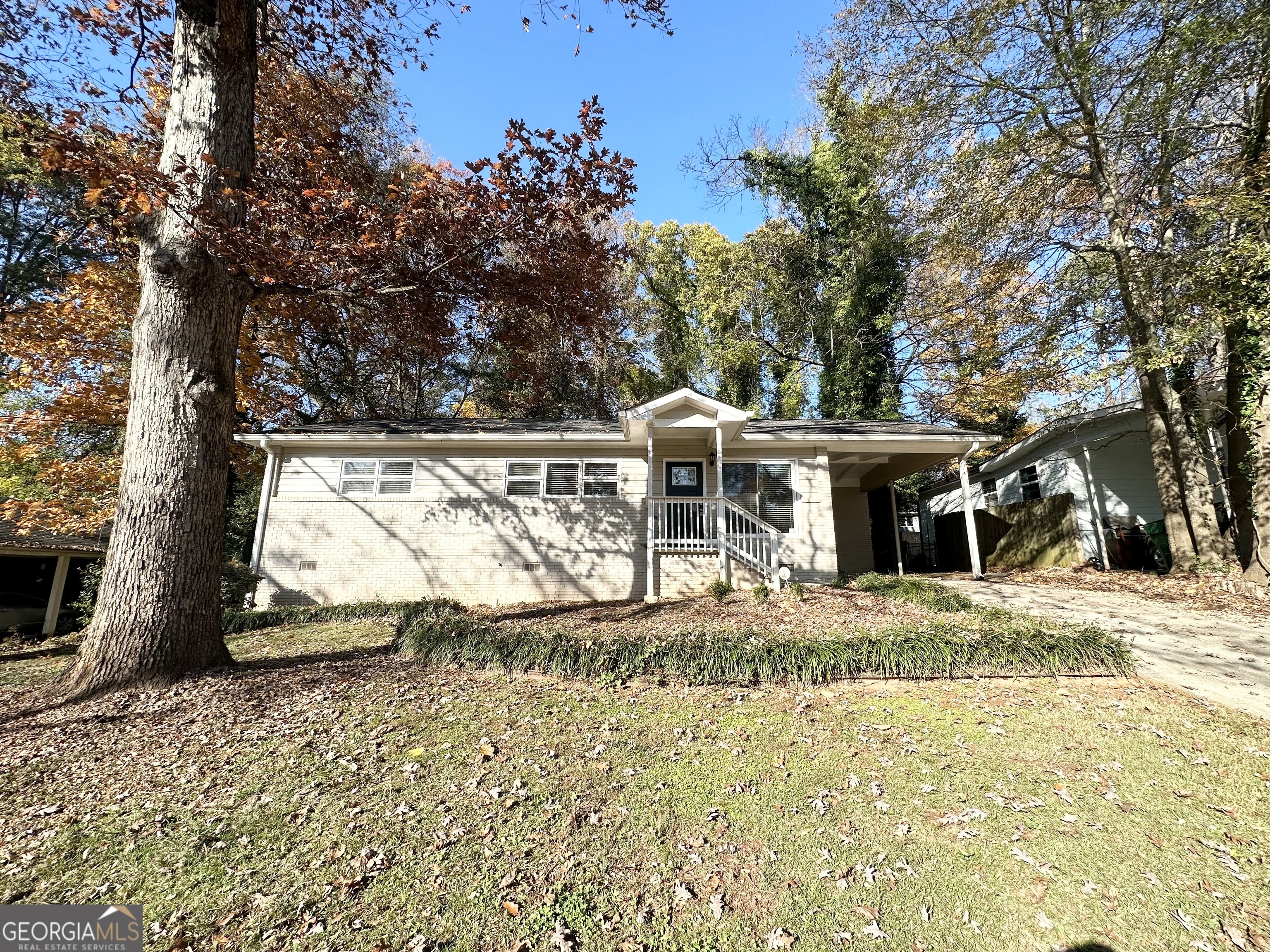 3010 Pasadena Drive Property Photo 2