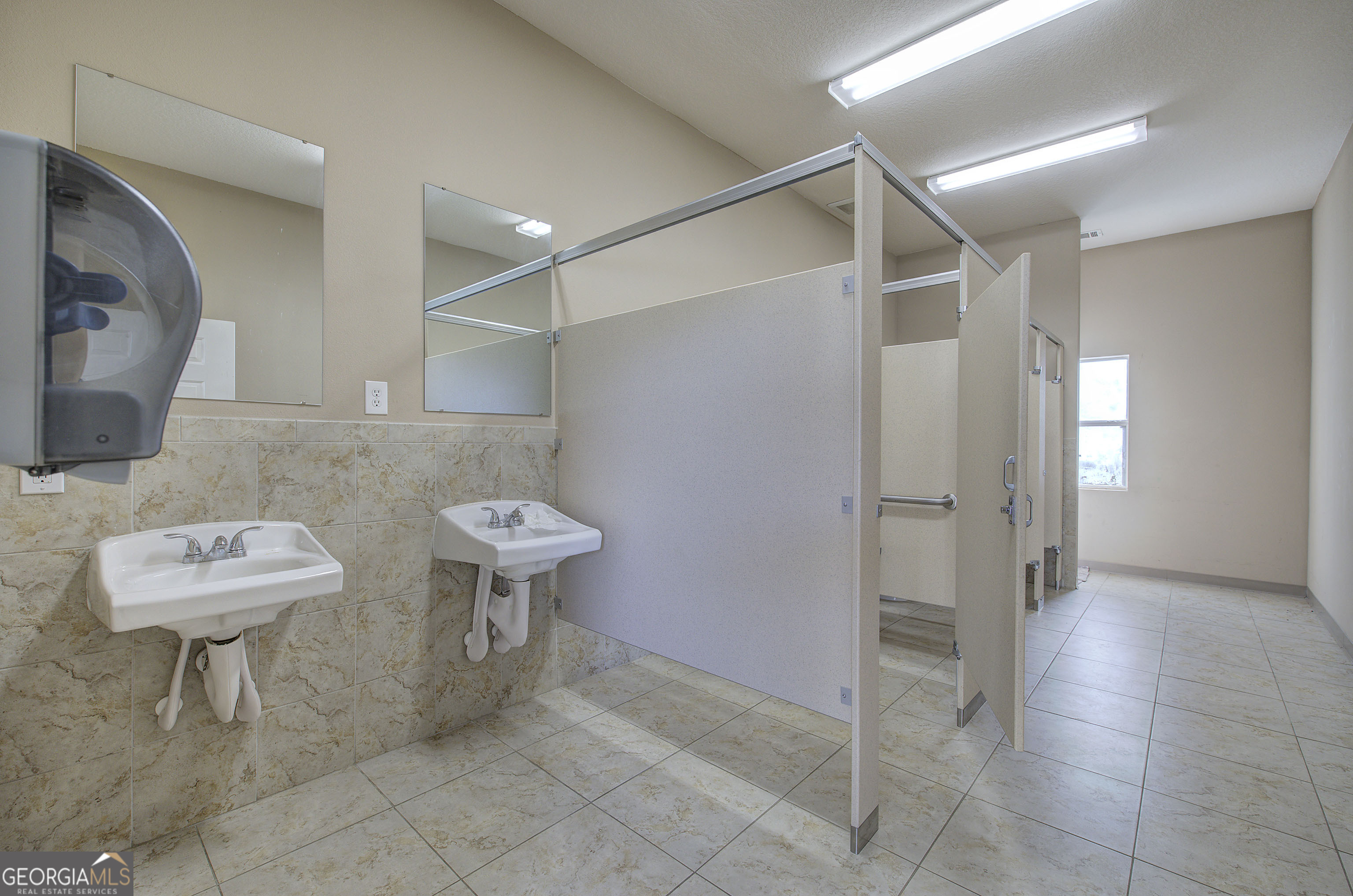 1195 Grady Road Property Photo 27