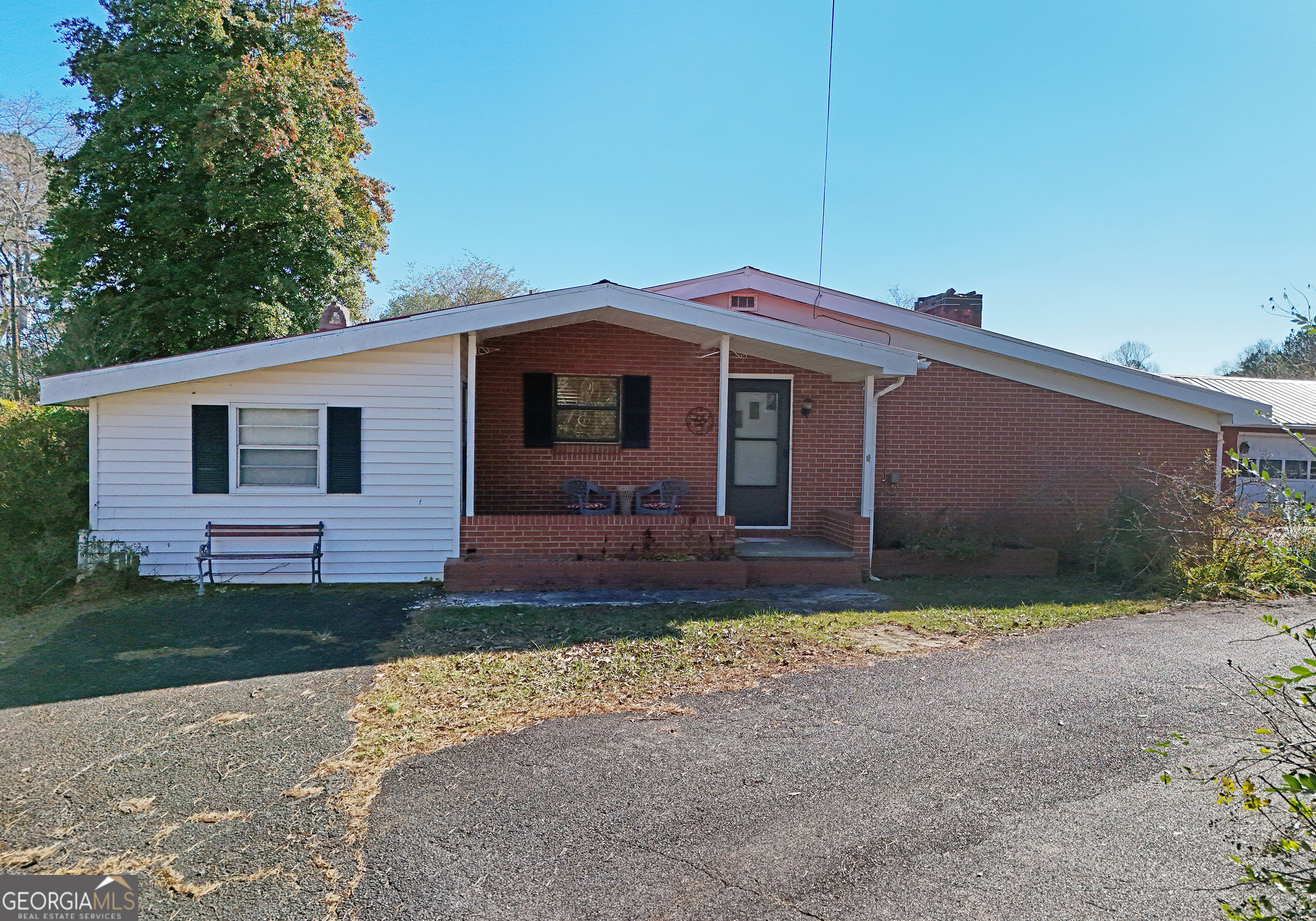 33 Dover Road Property Photo 2
