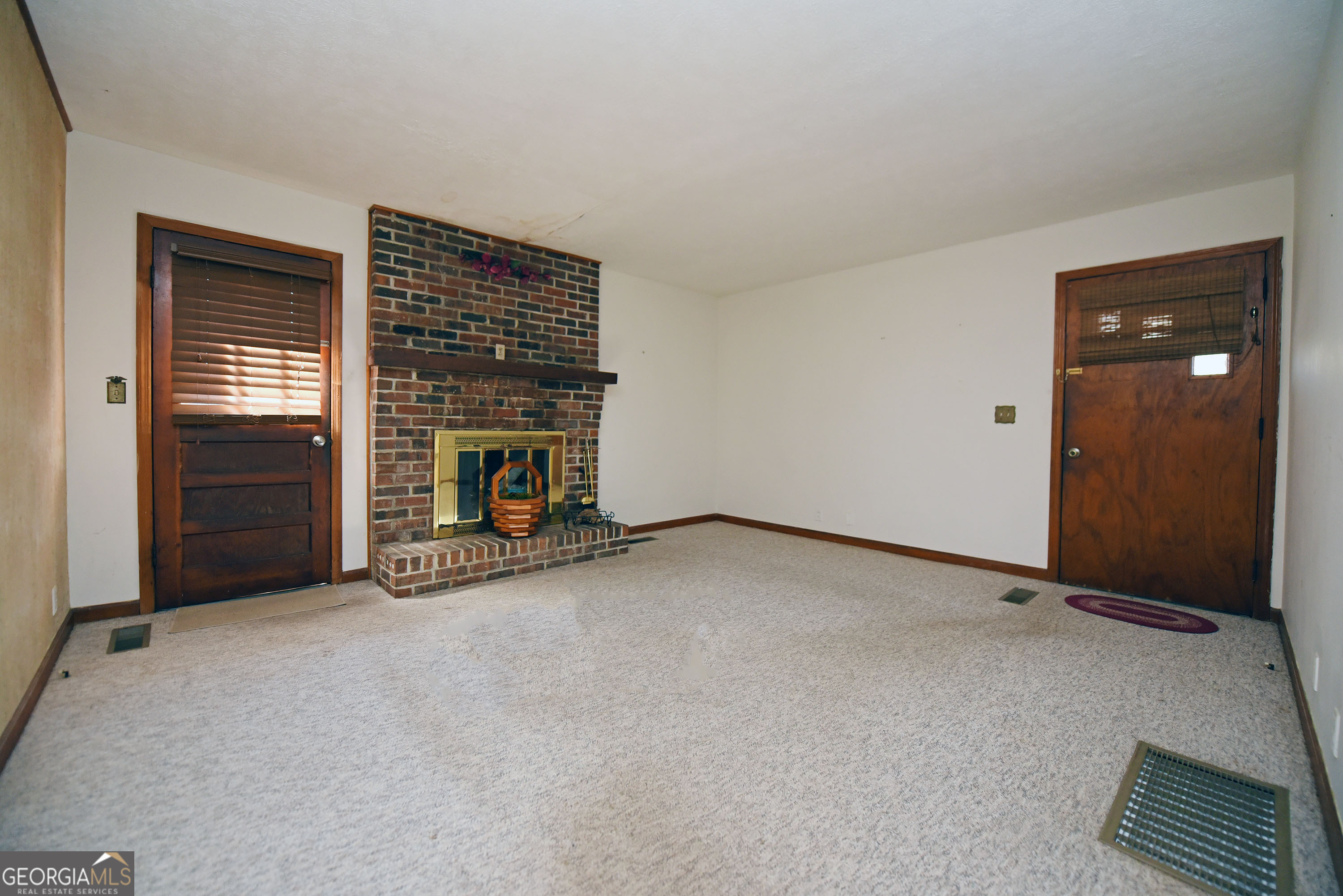 33 Dover Road Property Photo 8