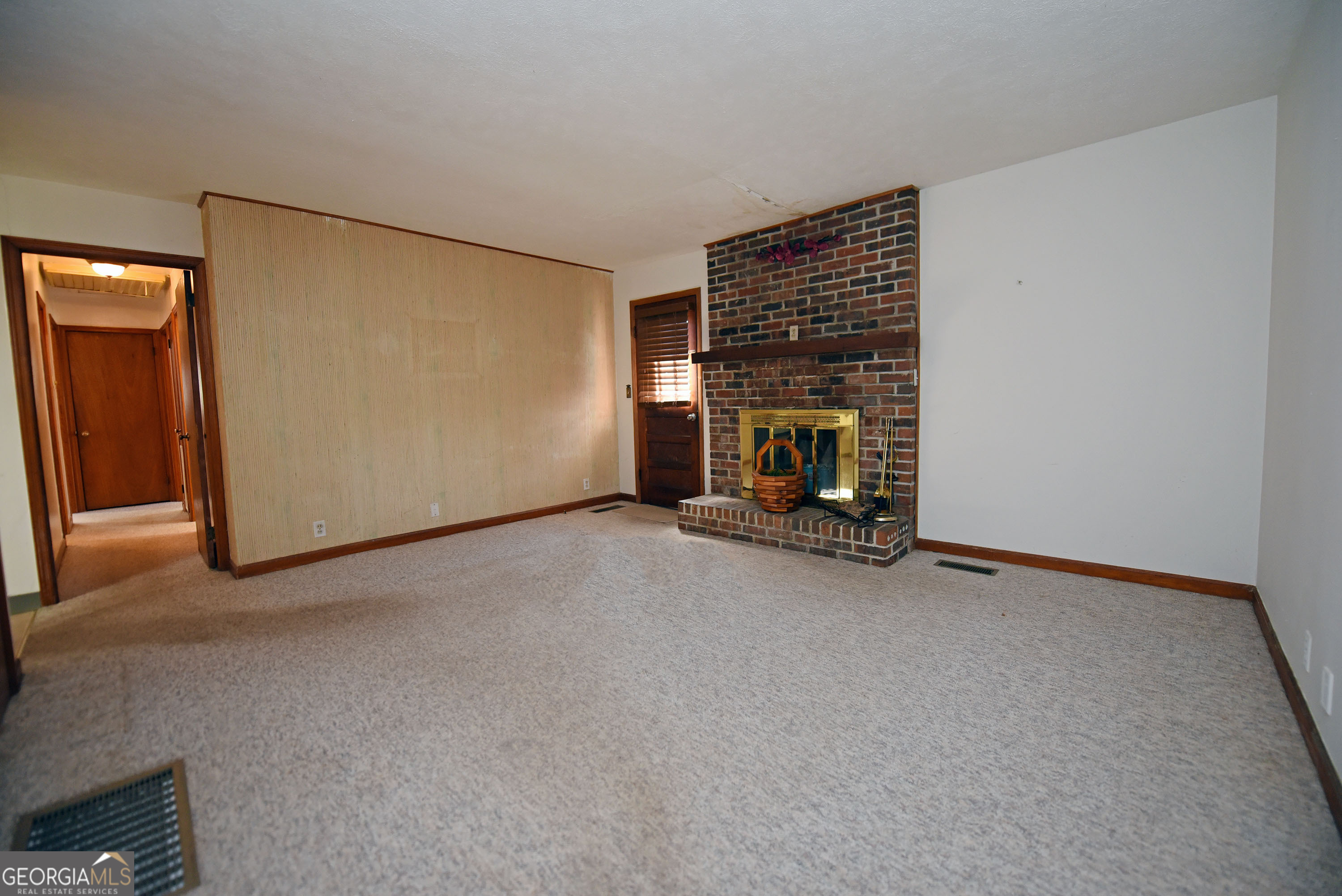 33 Dover Road Property Photo 9