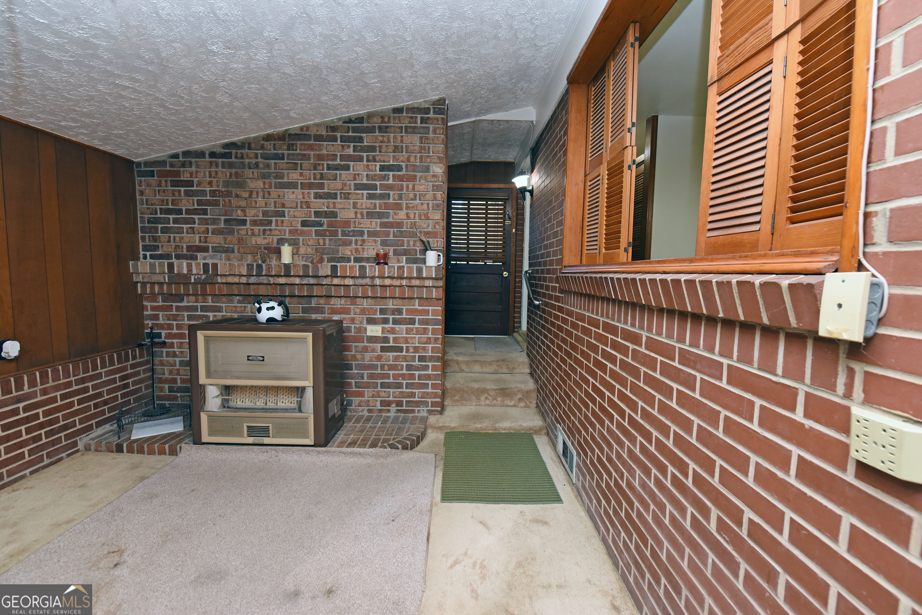 33 Dover Road Property Photo 29