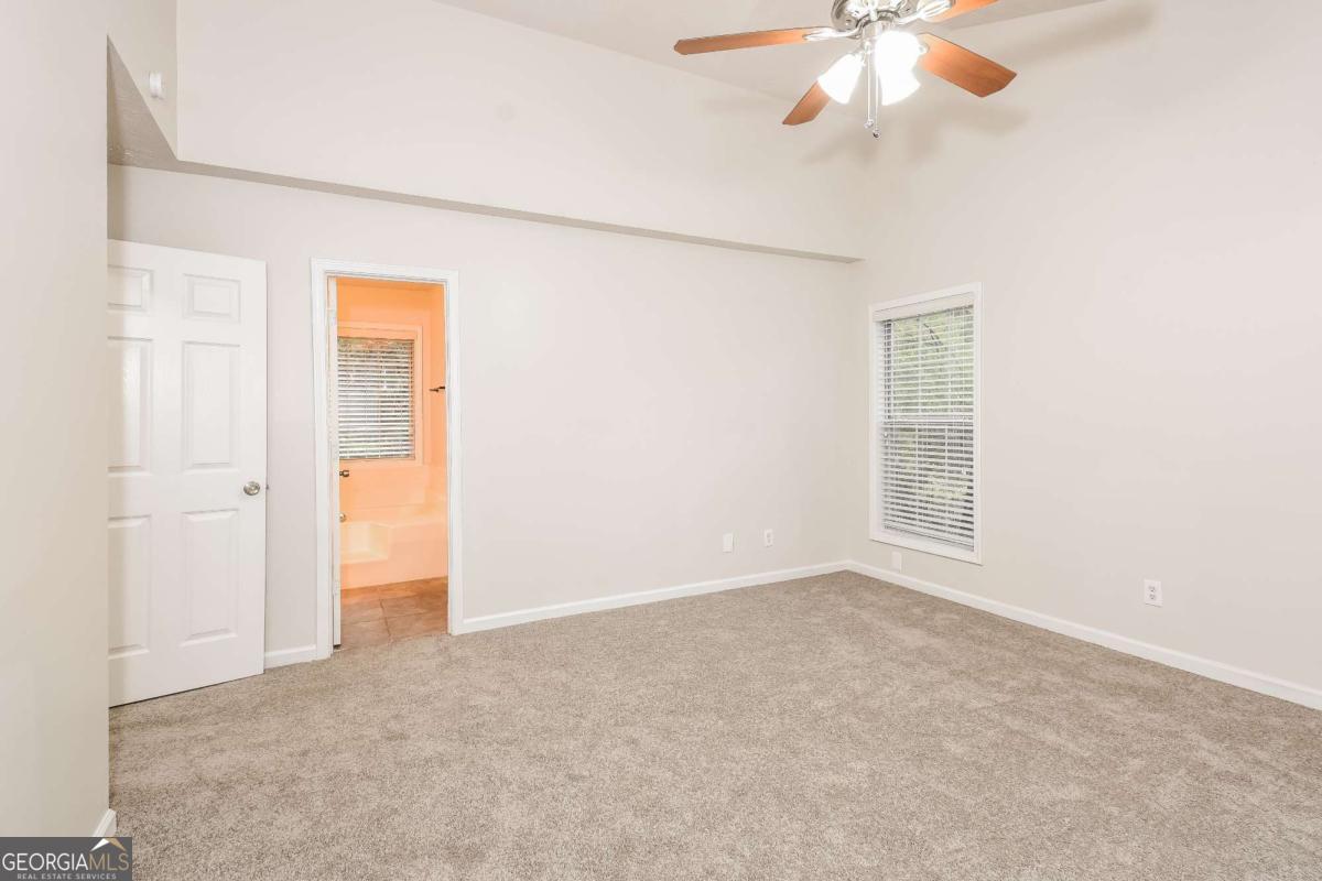 949 Heartwood Circle Property Photo 13