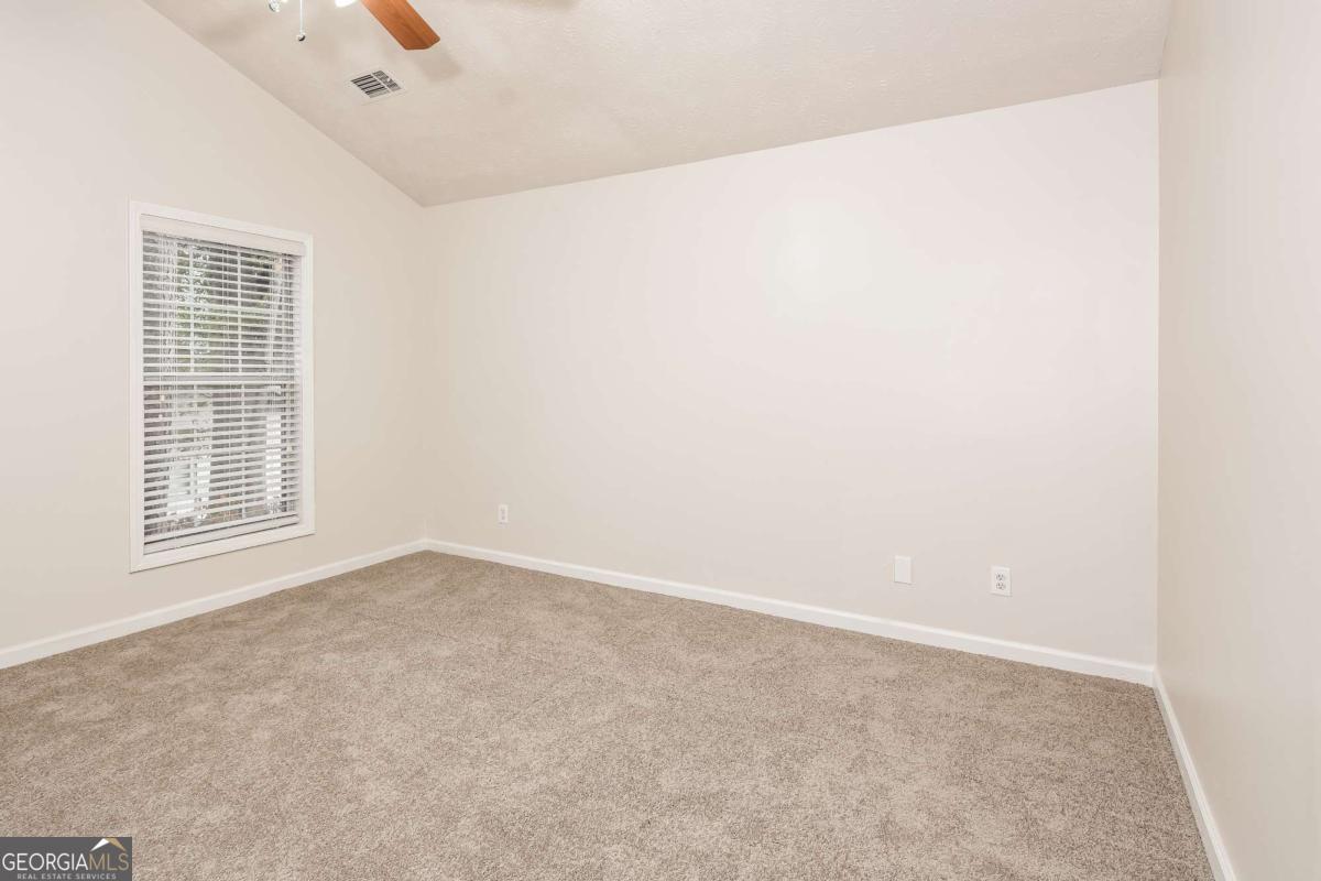 949 Heartwood Circle Property Photo 14