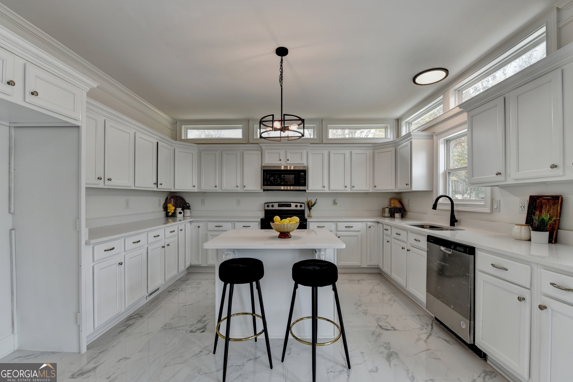 200 Hargrove Circle Property Photo 6