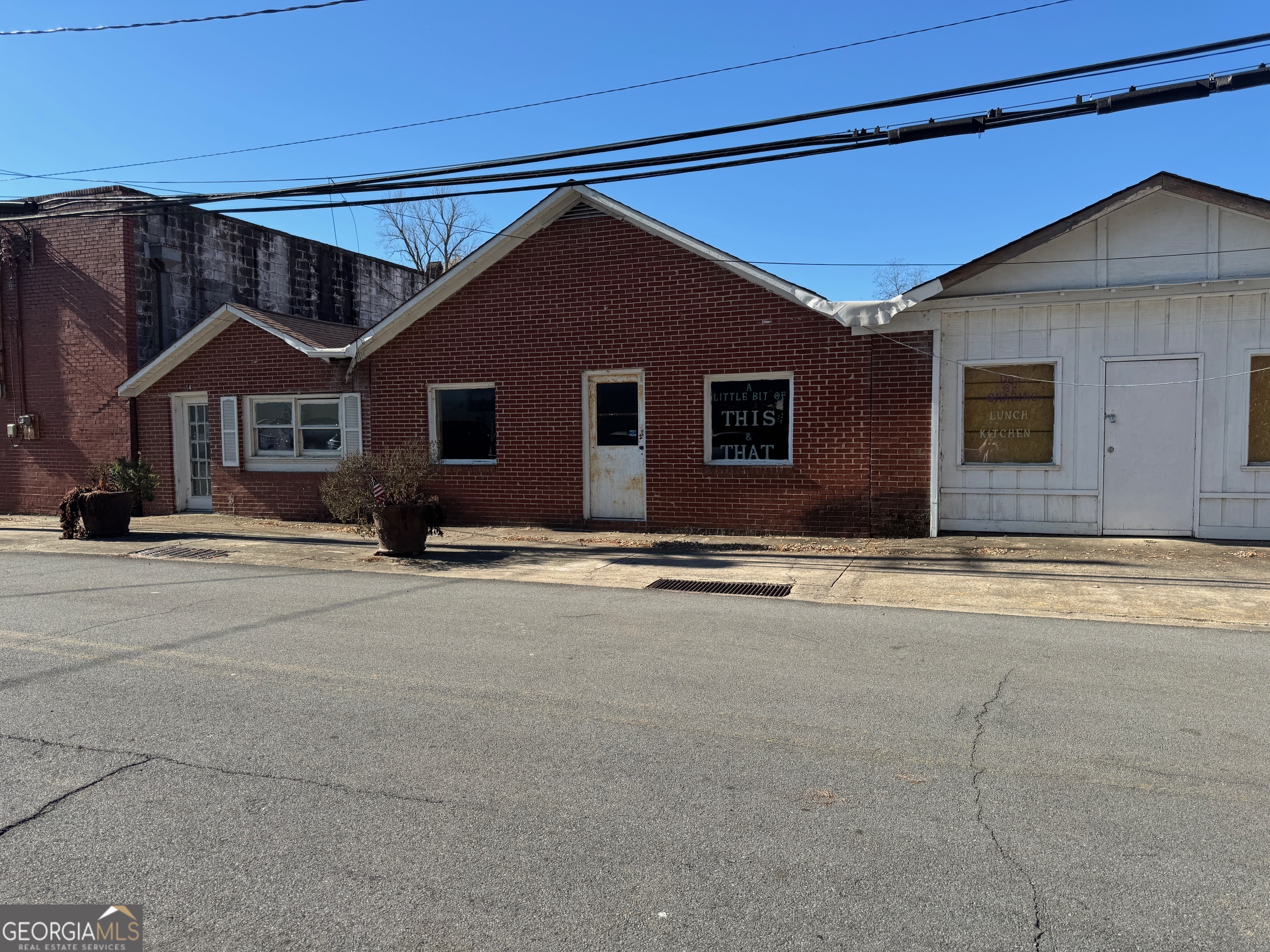 10 Broad Street Property Photo