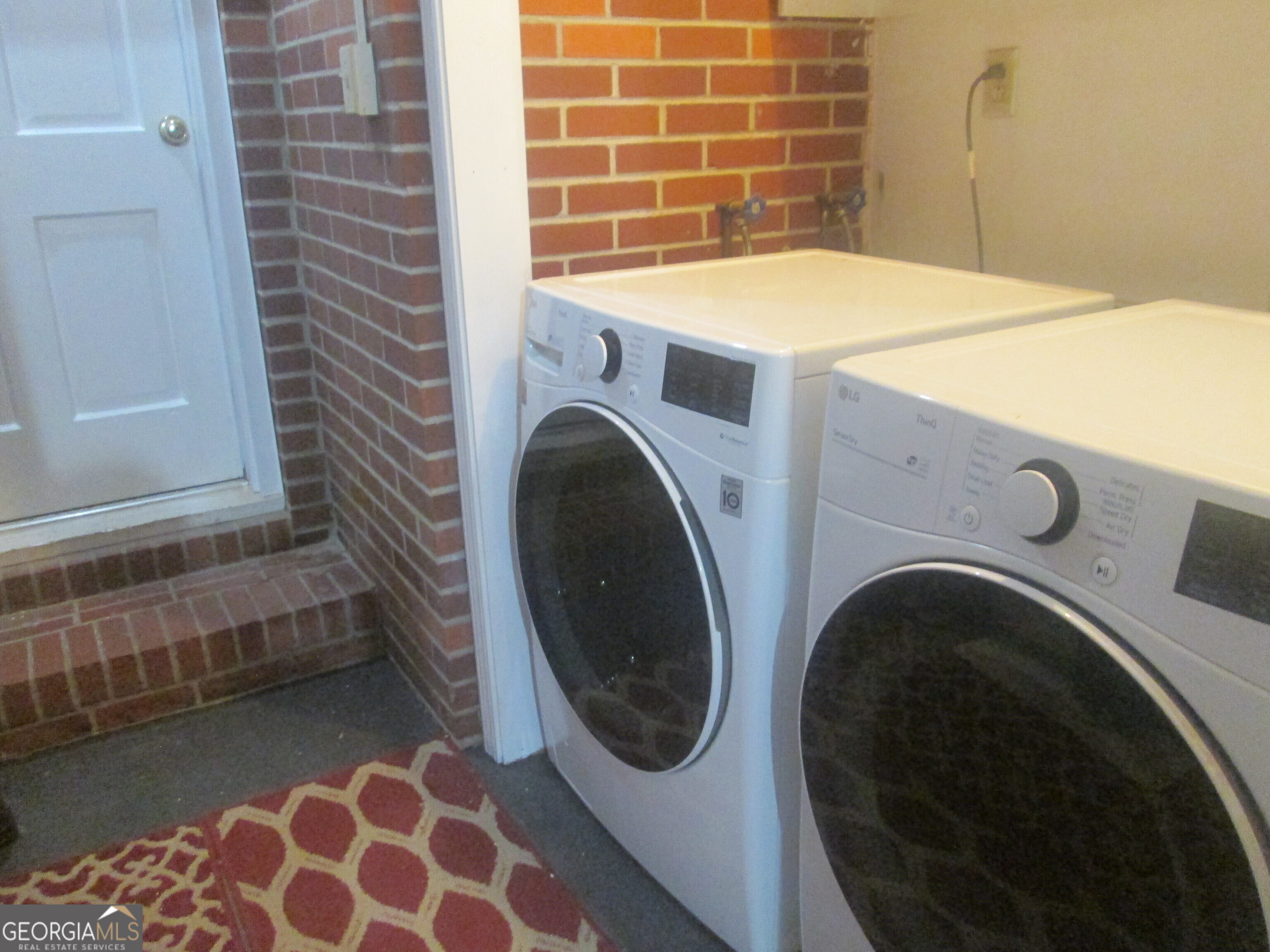 181 Brookside Drive Property Photo 39