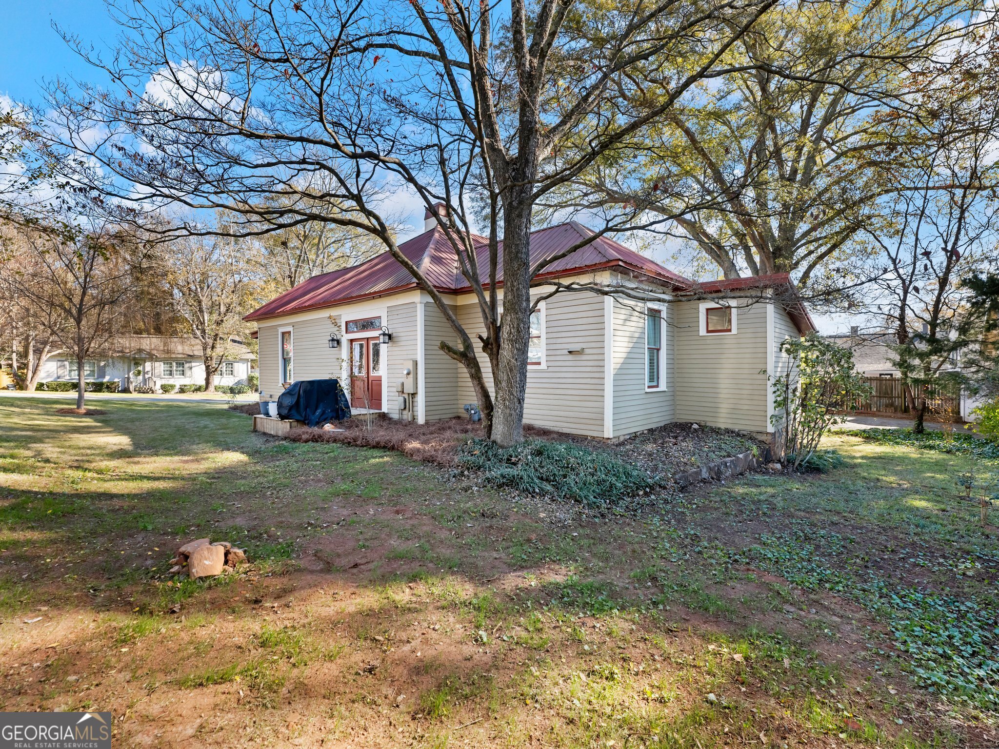249 Martin Street Property Photo 40