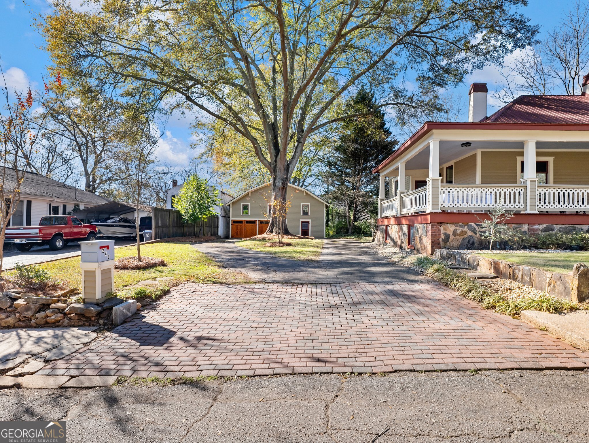 249 Martin Street Property Photo 43
