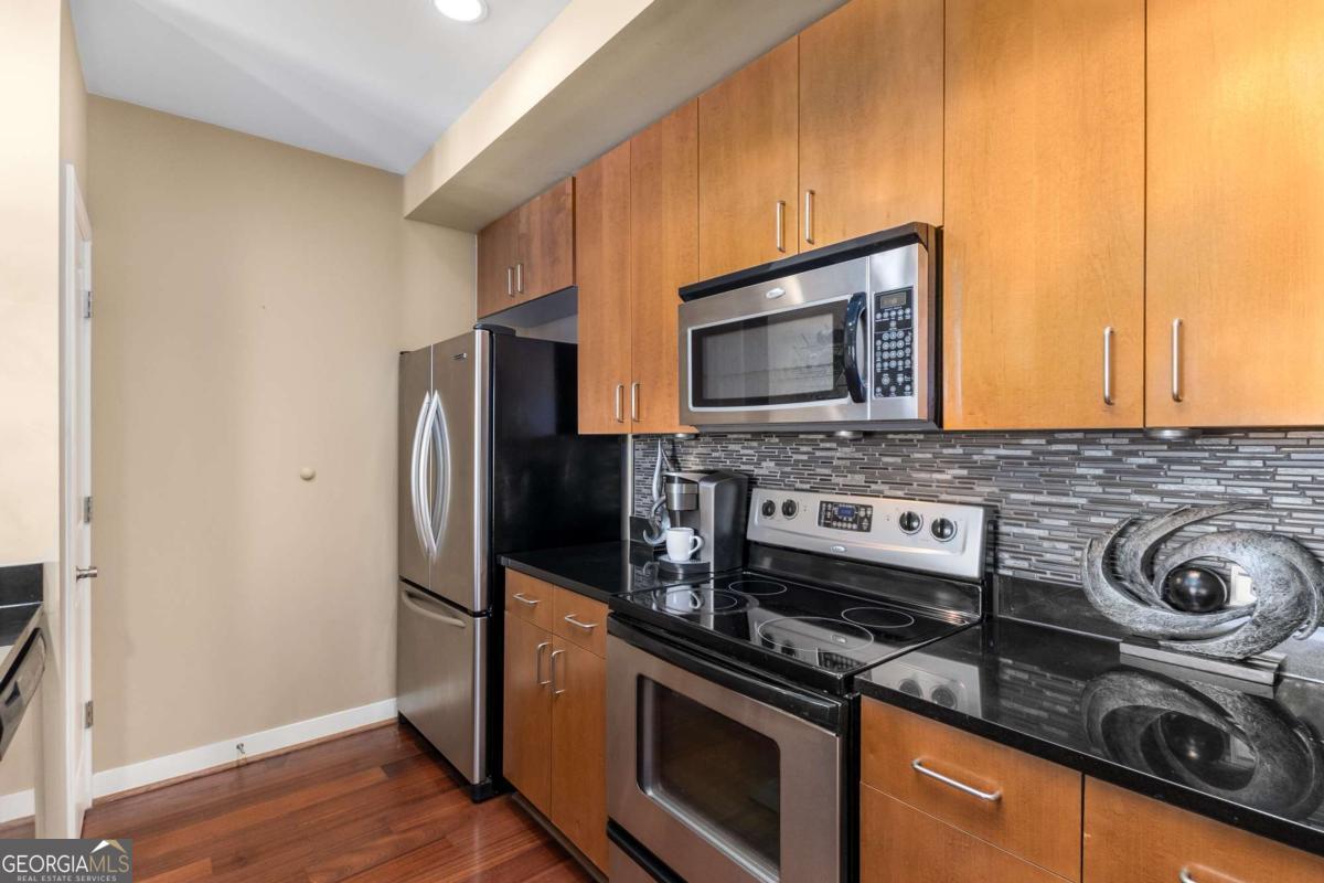 565 Peachtree Street Ne # 1209 Property Photo 17