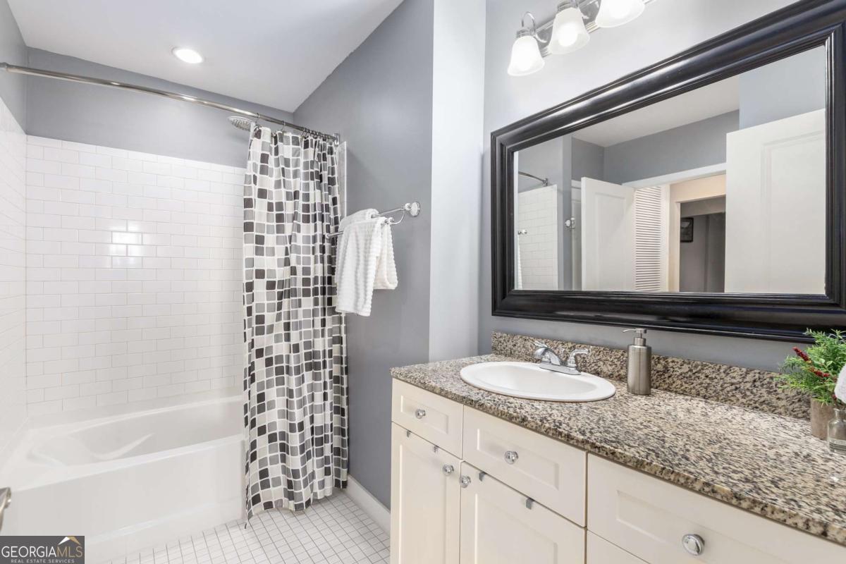 565 Peachtree Street Ne # 1209 Property Photo 23