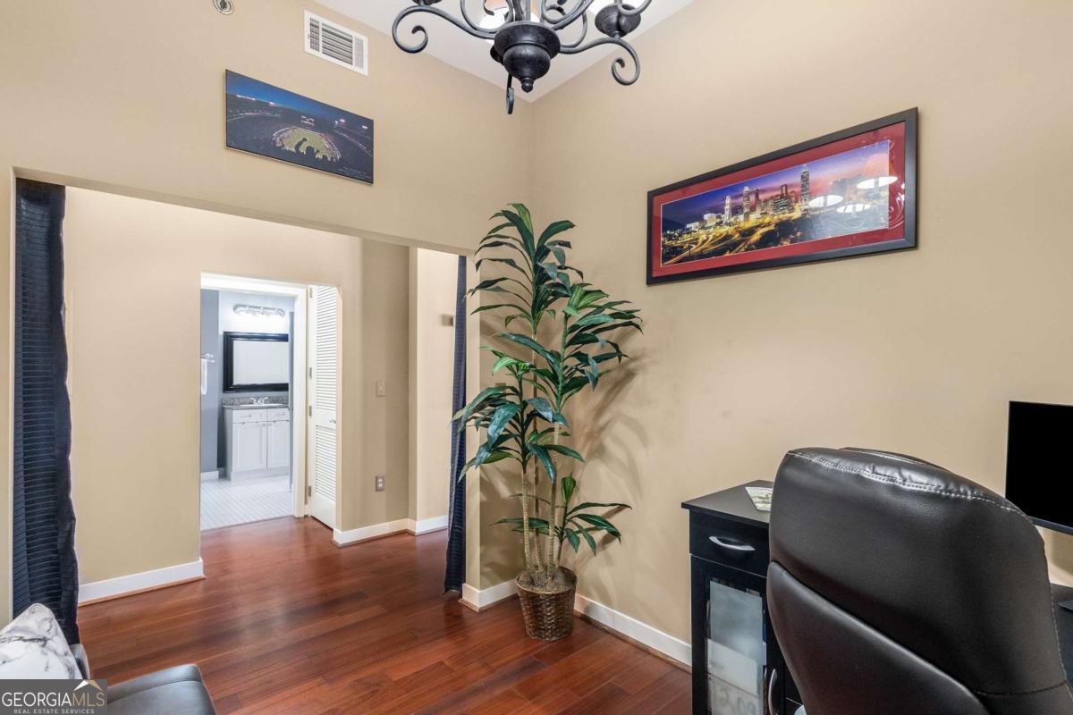 565 Peachtree Street Ne # 1209 Property Photo 27