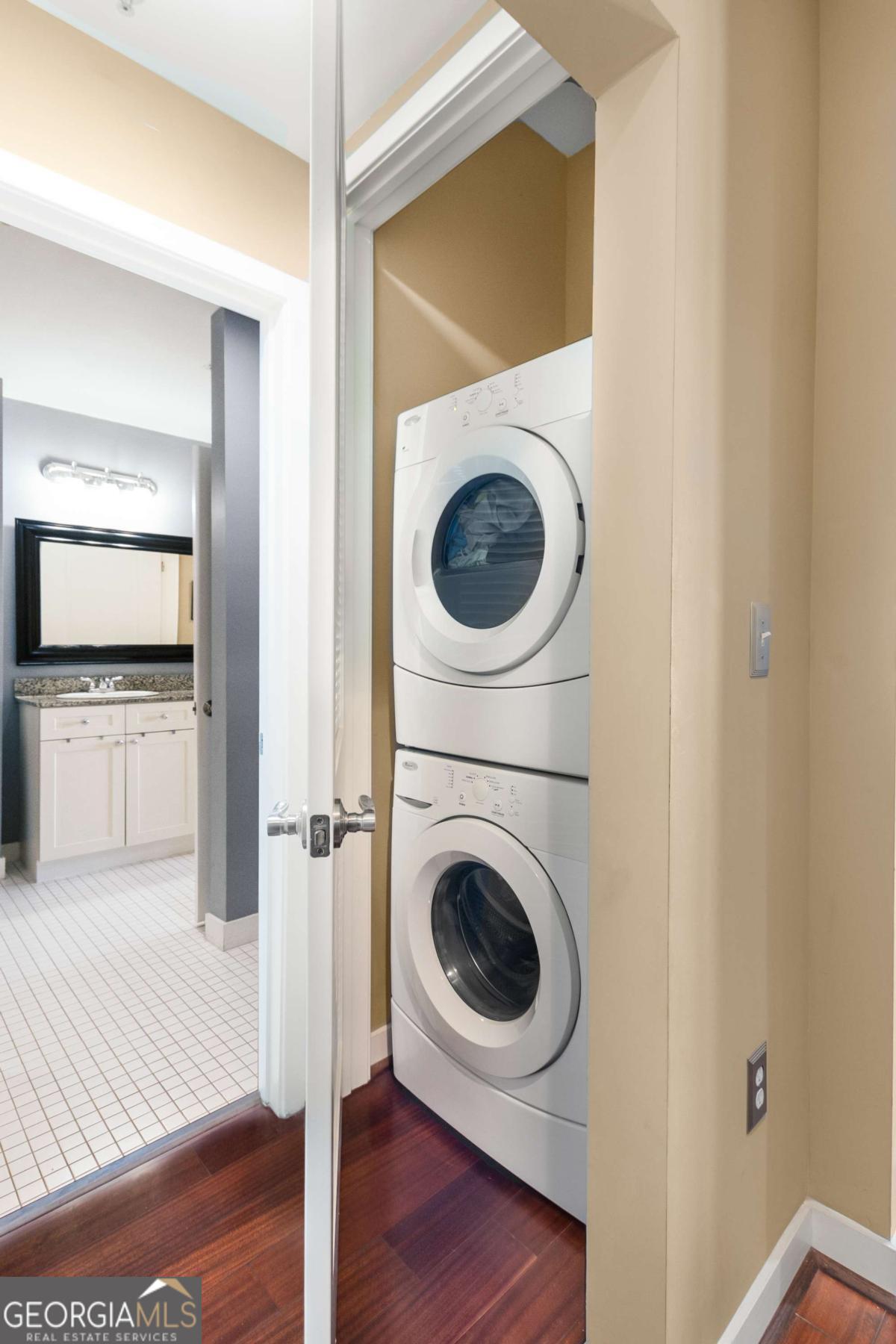 565 Peachtree Street Ne # 1209 Property Photo 28