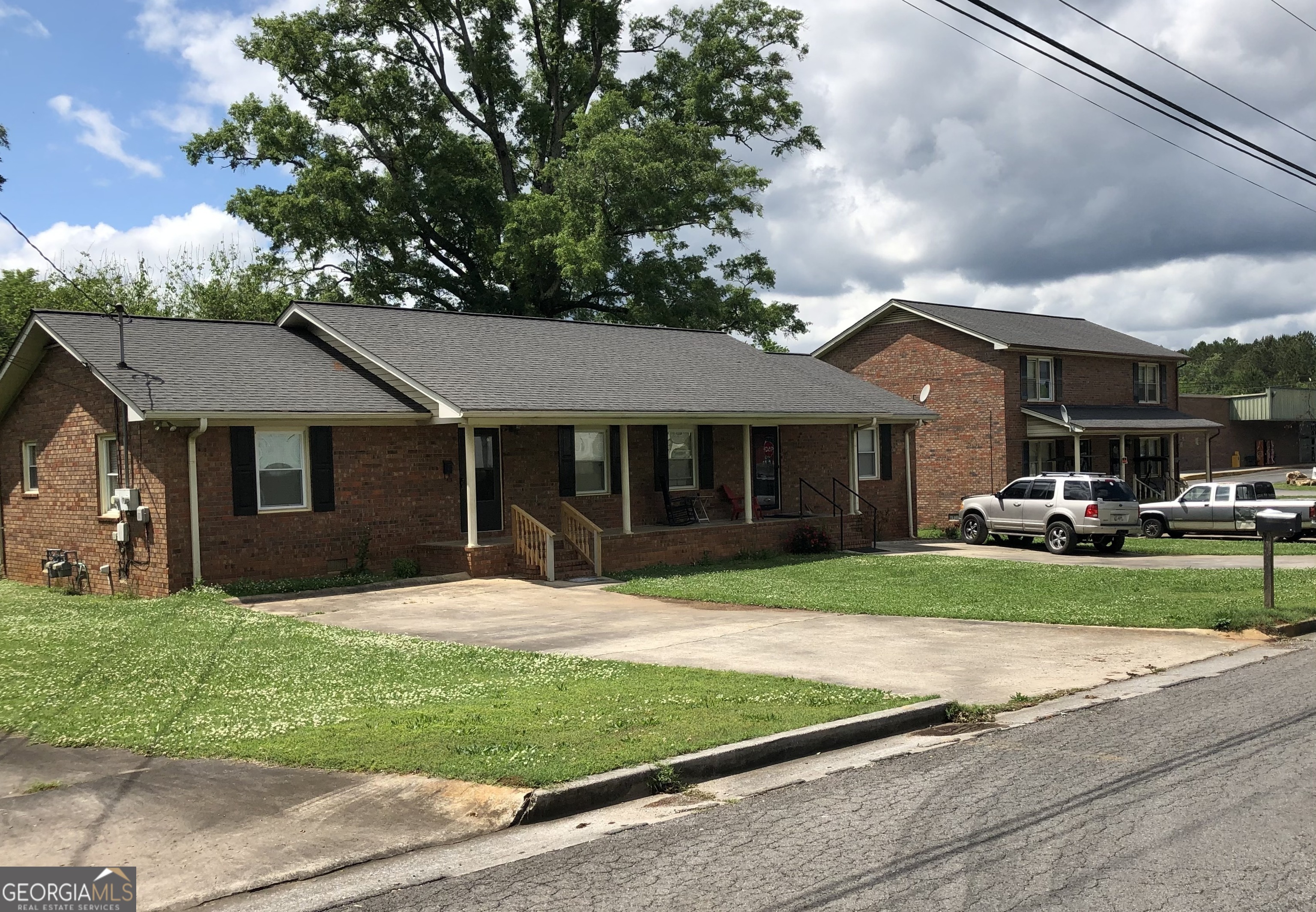318 Property Photo