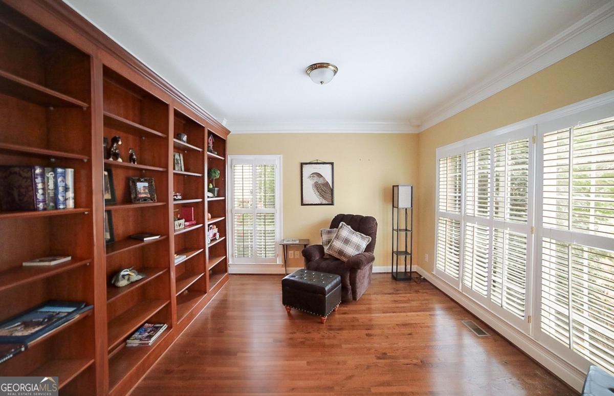 1030 Beverly Drive Property Photo 5