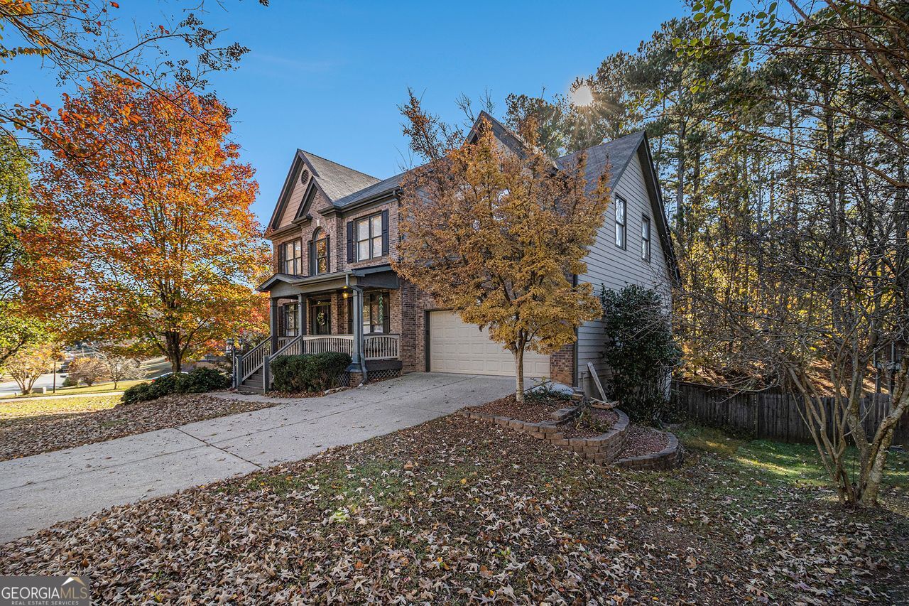 1054 Sunny Field Lane Property Photo 6
