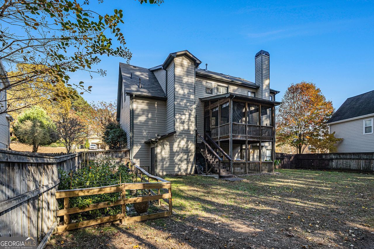 1054 Sunny Field Lane Property Photo 18
