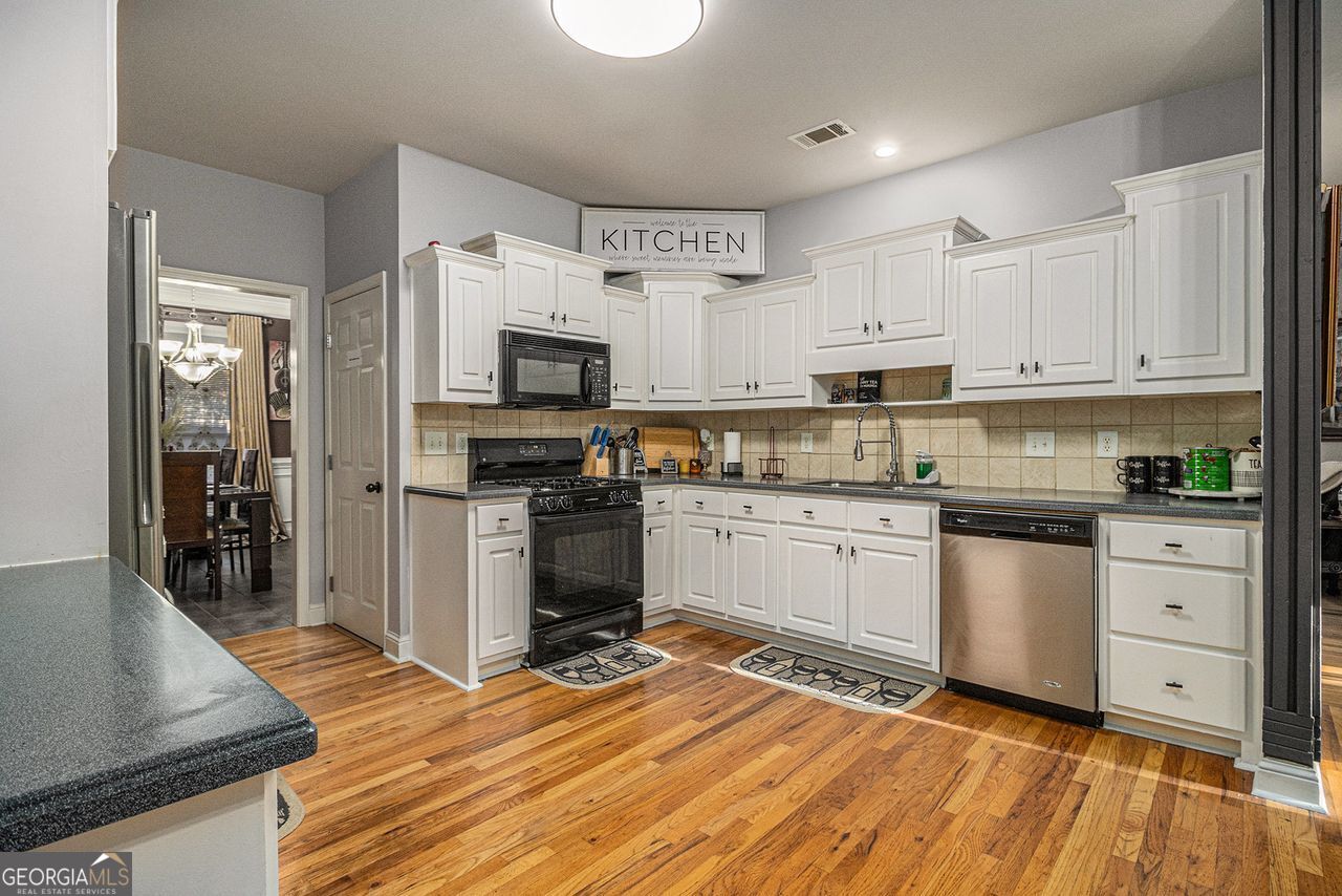 1054 Sunny Field Lane Property Photo 34