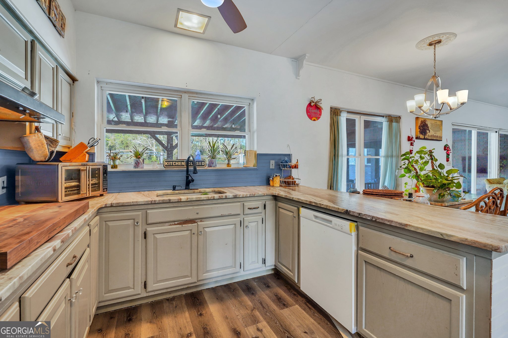 1203 Baltimore Avenue Property Photo 28