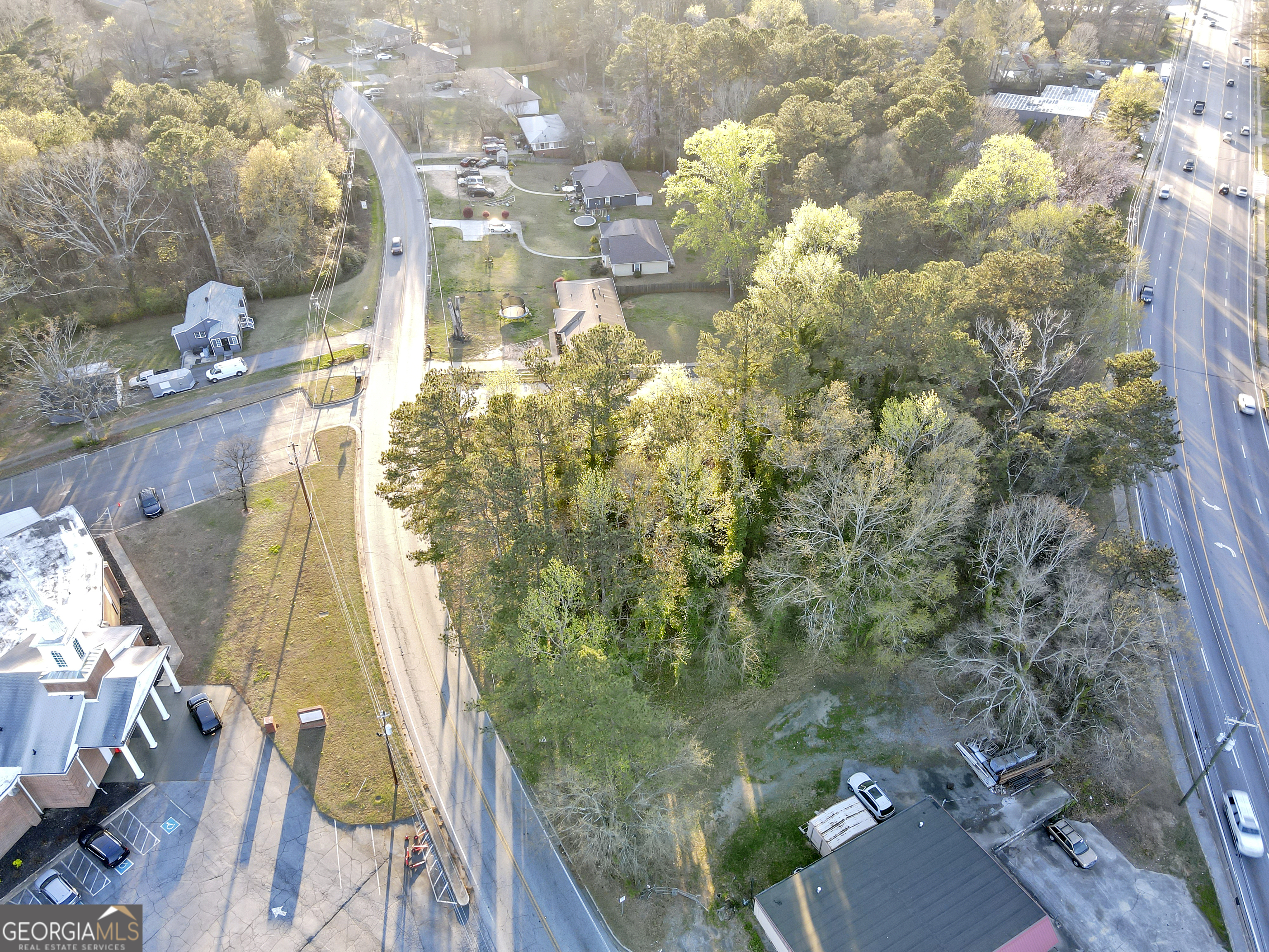 1587 Veterans Memorial Highway Sw Property Photo 2
