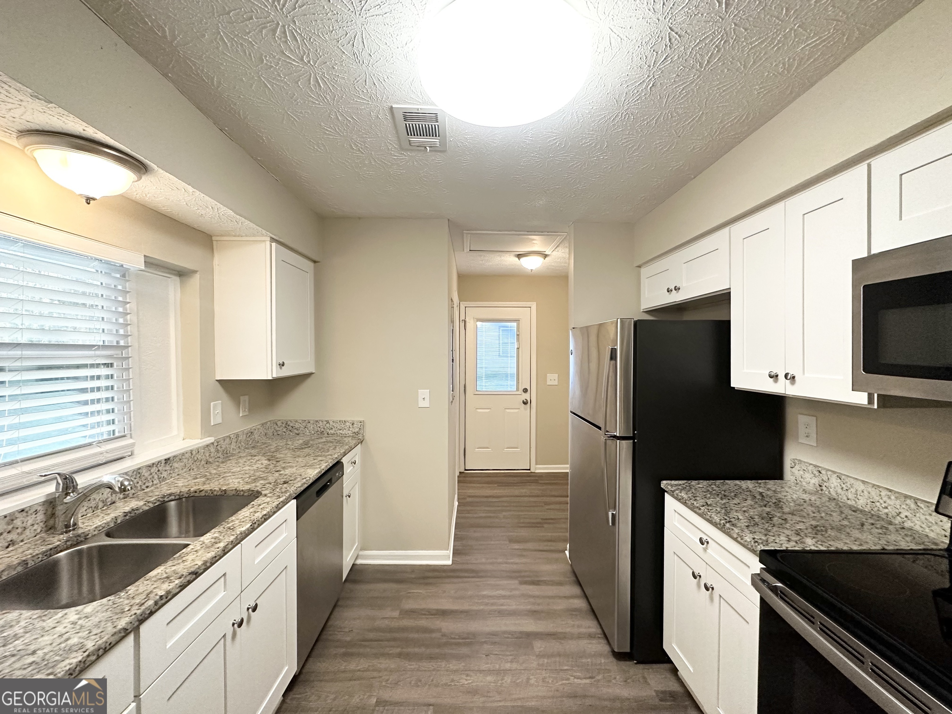 4864 Brookstone Parkway Property Photo 5
