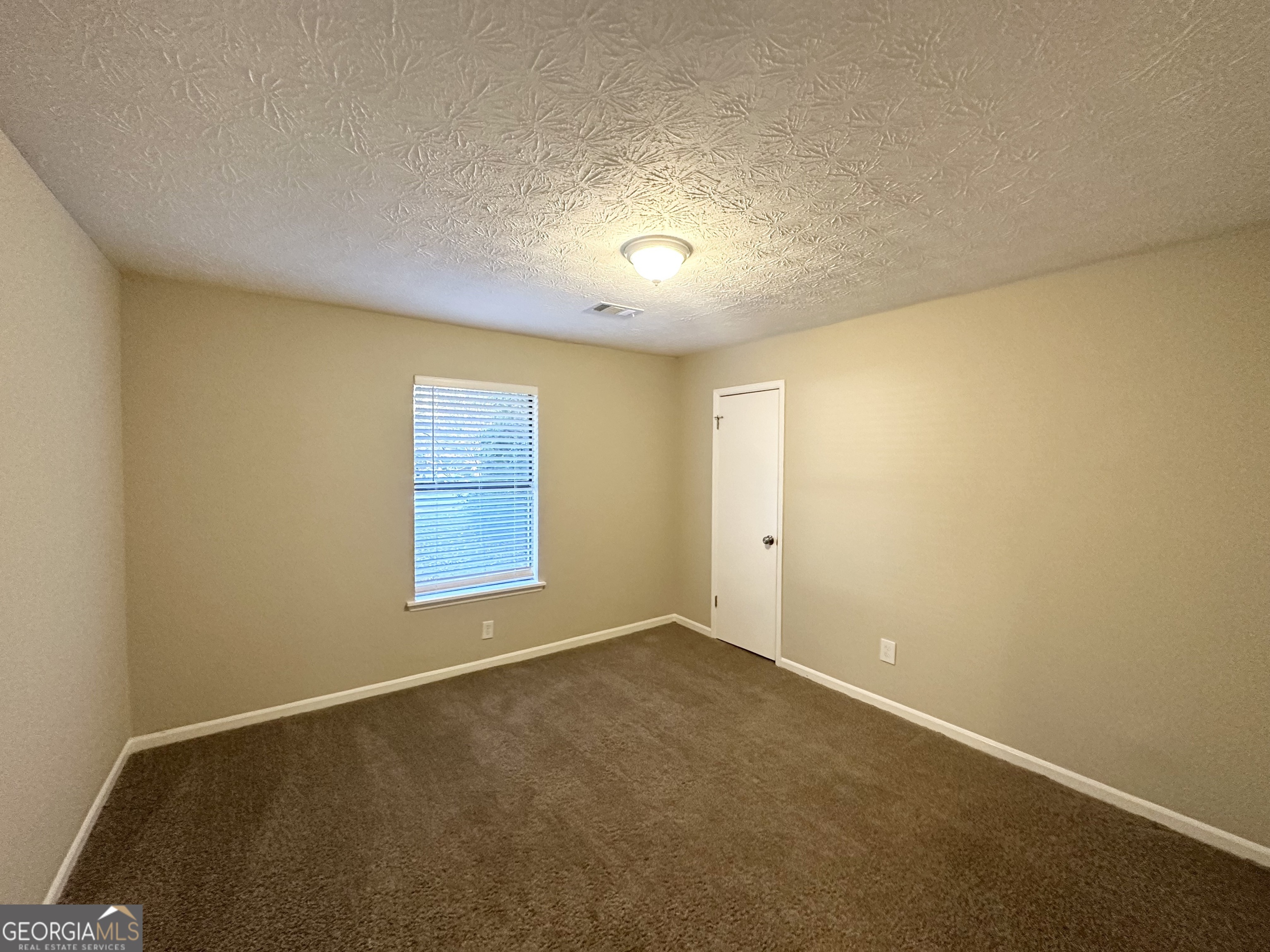 4864 Brookstone Parkway Property Photo 10