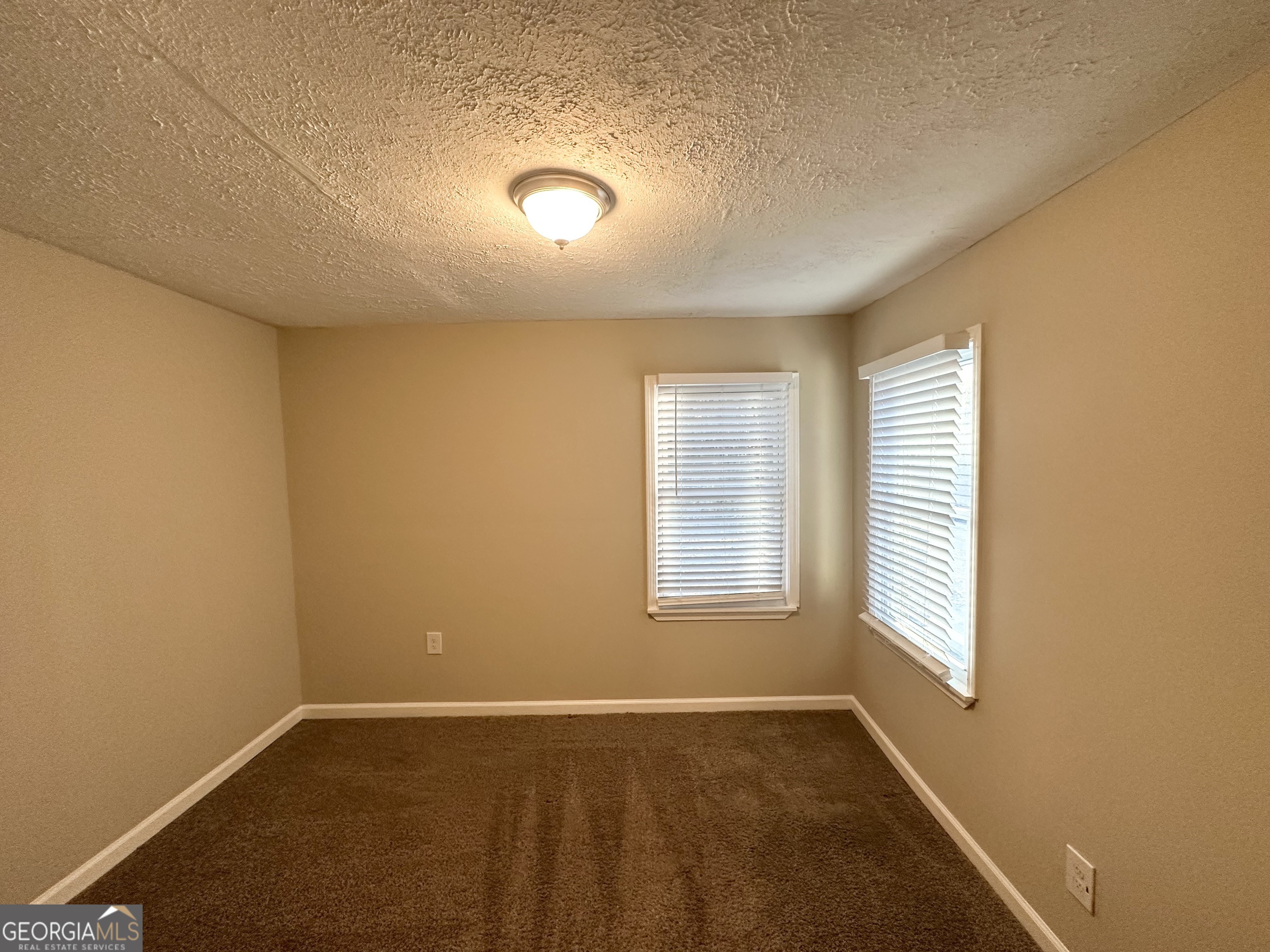 4864 Brookstone Parkway Property Photo 14