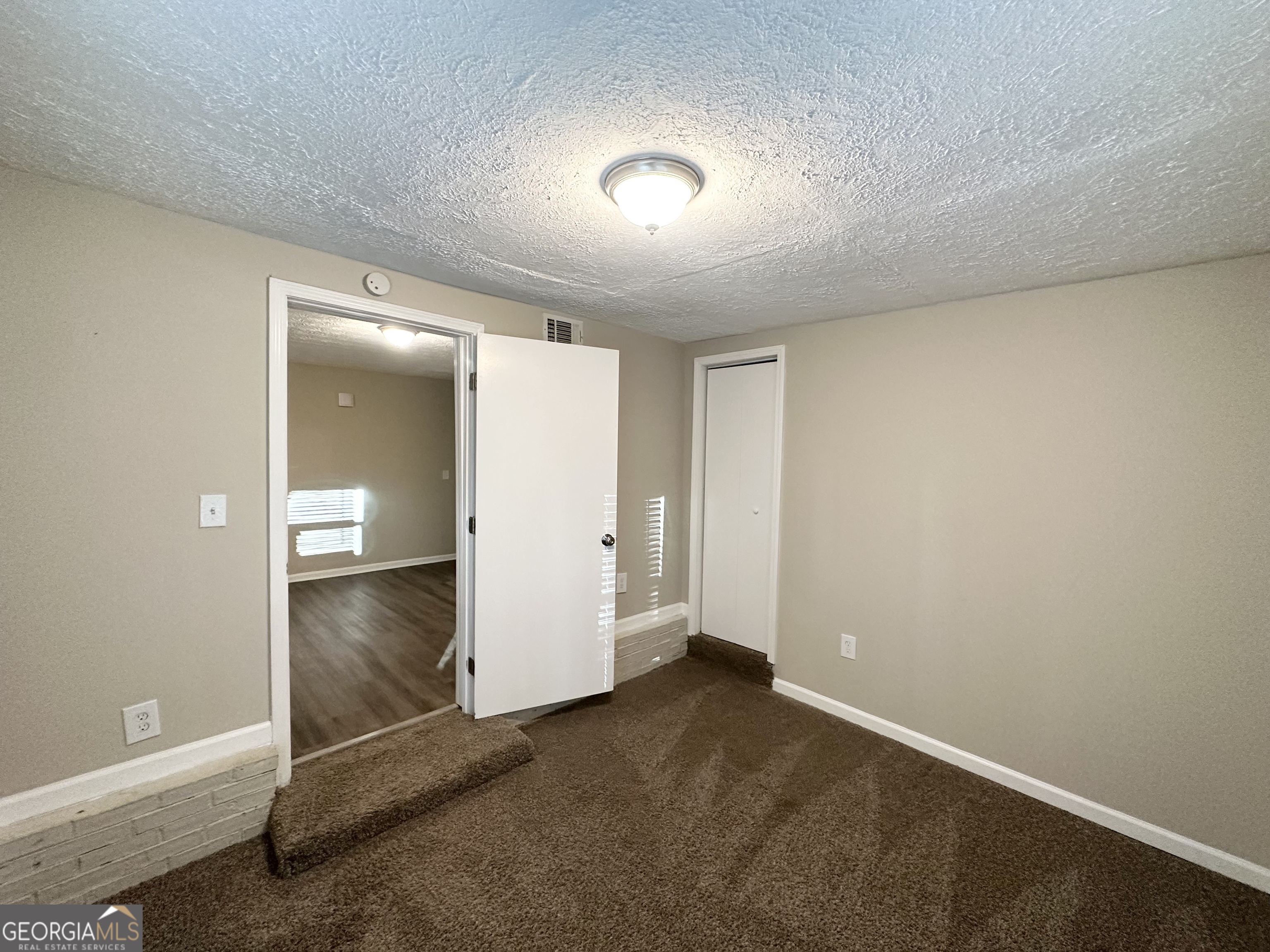 4864 Brookstone Parkway Property Photo 15