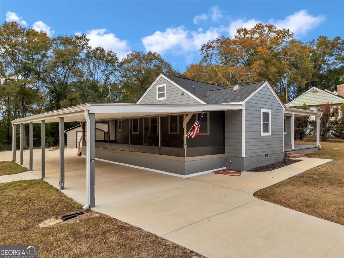 257 Macon Road Property Photo 4