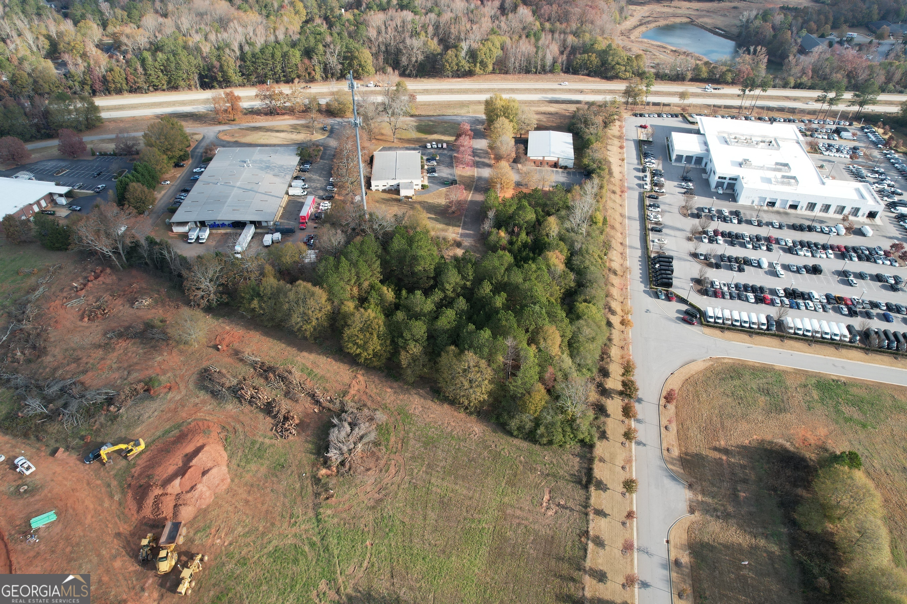 1020 Tower Place Property Photo 8