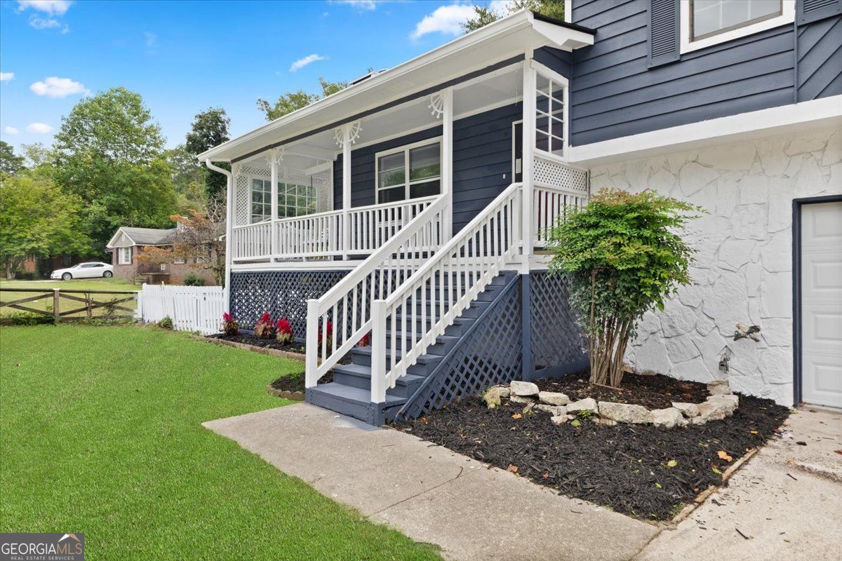 3665 Sharon Drive Property Photo 4