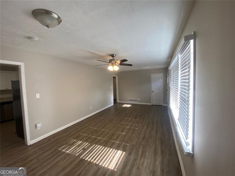 2490 Brentwood Road Property Photo 15