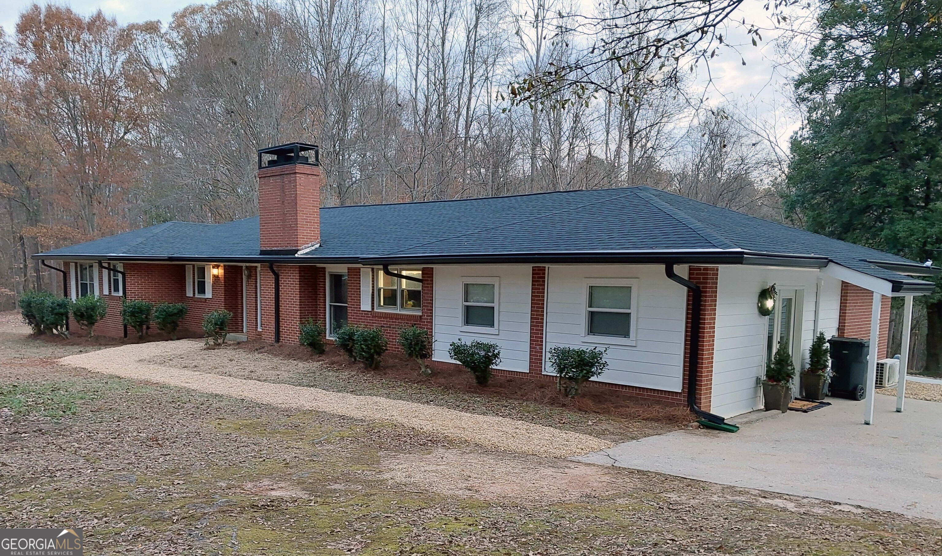 2193 Hiram Douglasville Highway Property Photo 1