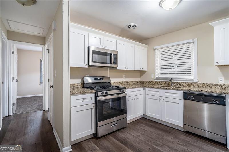 4404 Mercer Road Property Photo 7