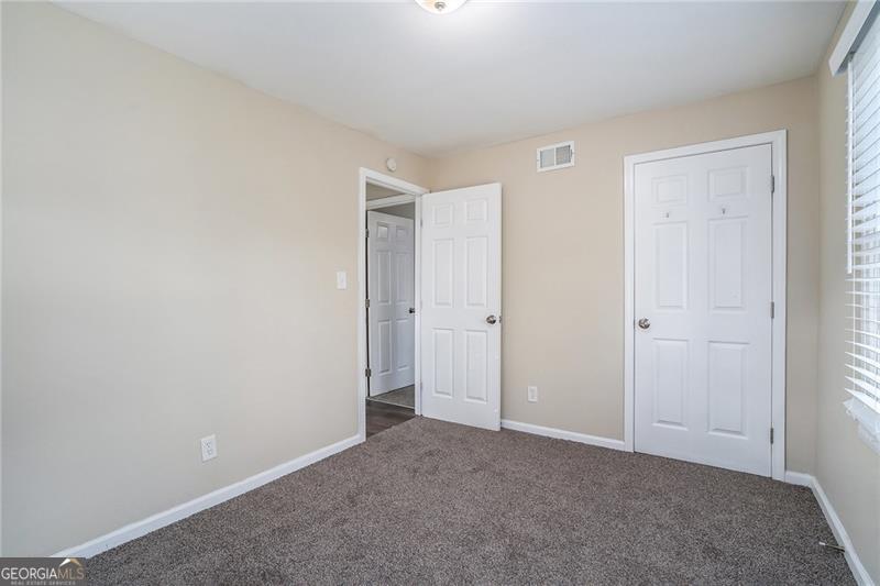 4404 Mercer Road Property Photo 11