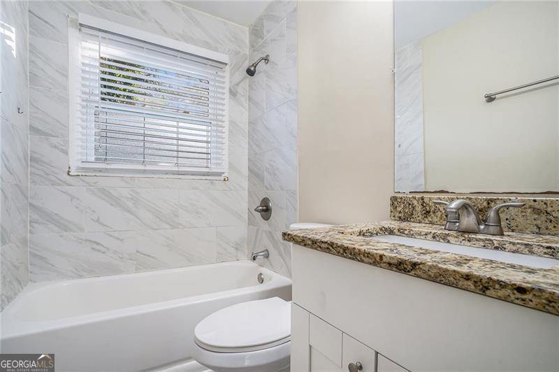 4404 Mercer Road Property Photo 14