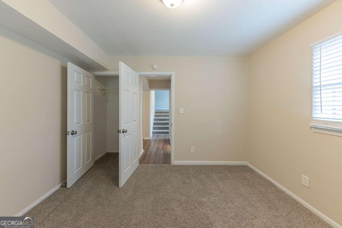 3390 Glenview Circle Sw Property Photo 3