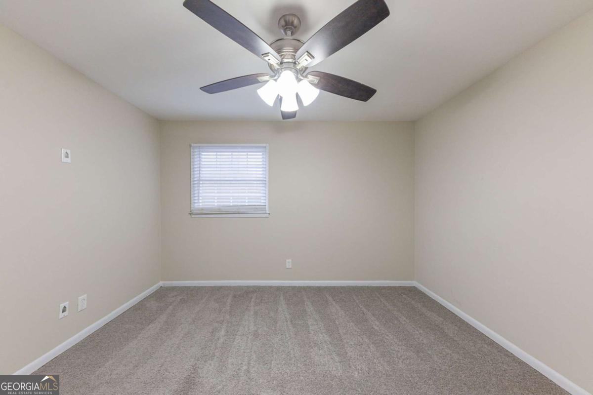 3390 Glenview Circle Sw Property Photo 21