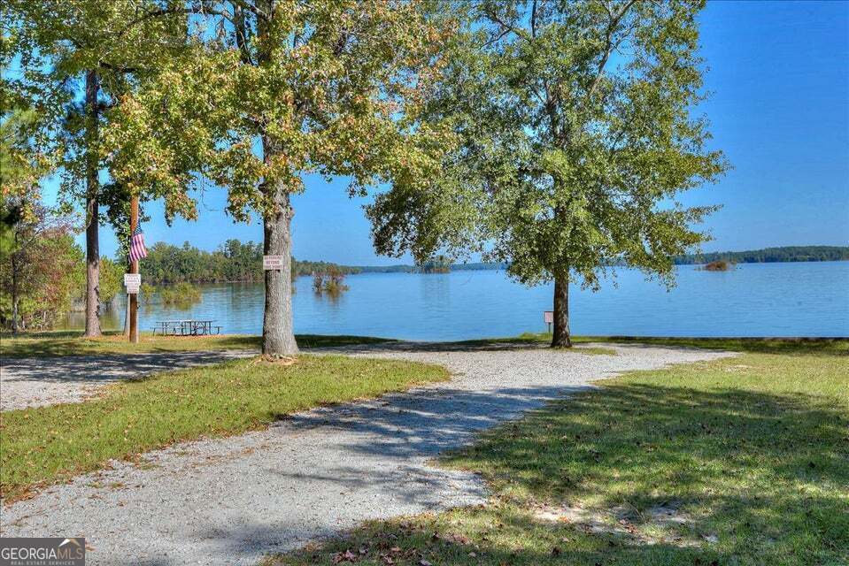1030 W Lake Drive Property Photo 25